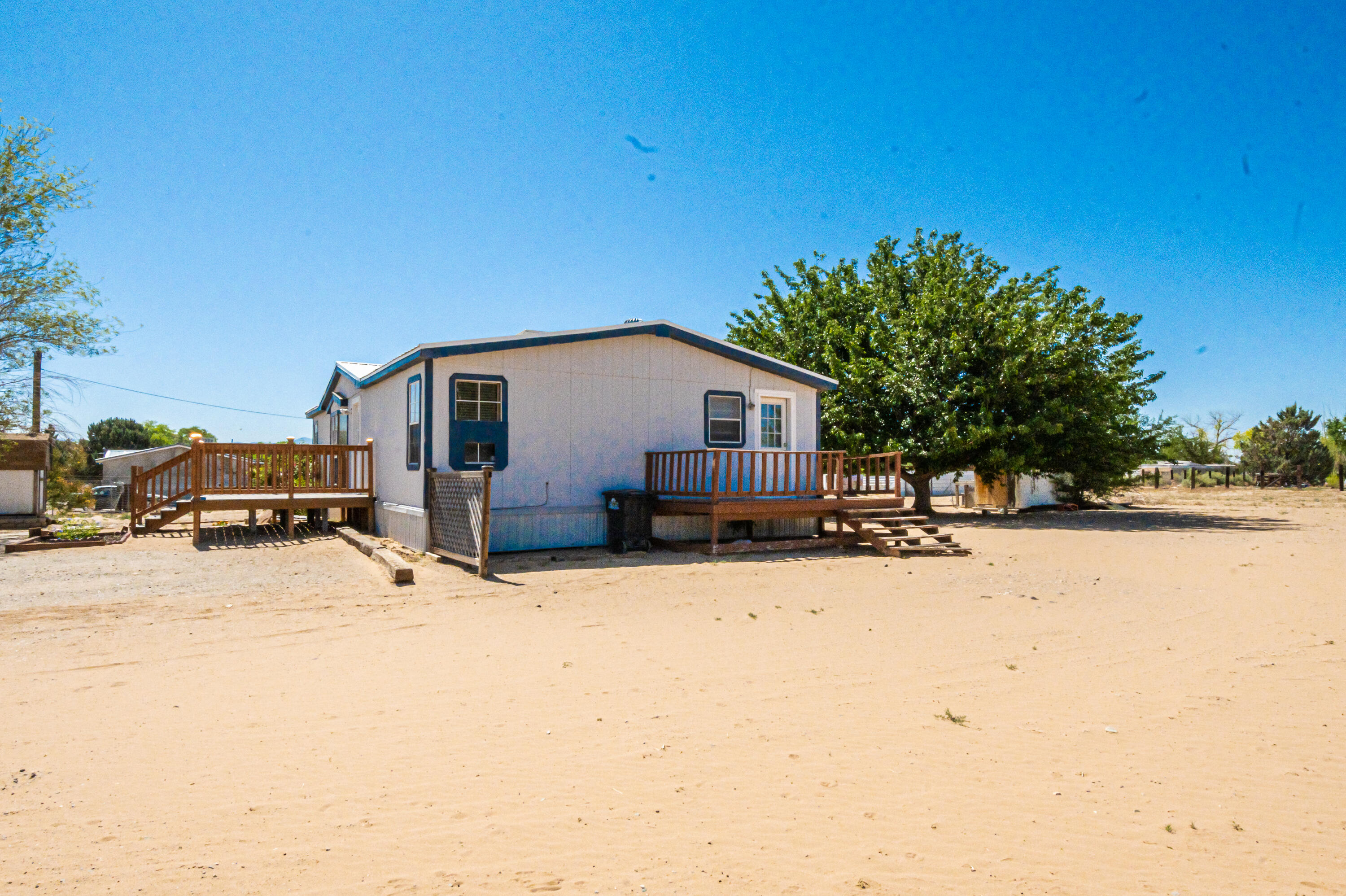 1455 MARILYN Drive