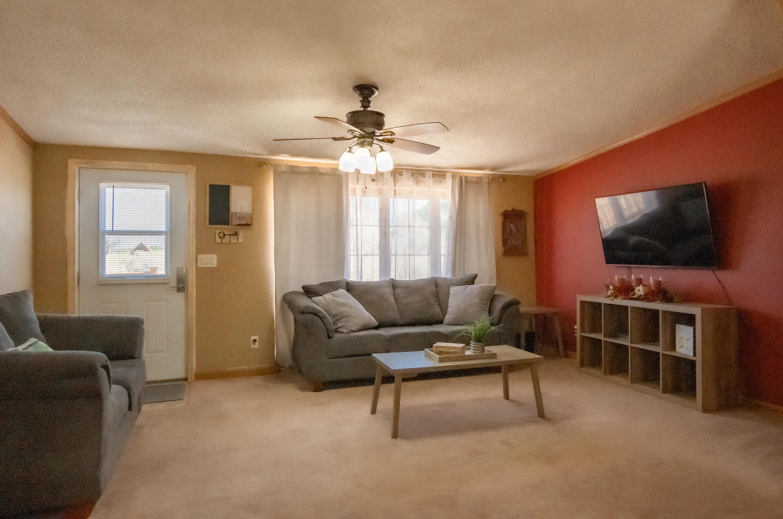 1455 MARILYN Drive