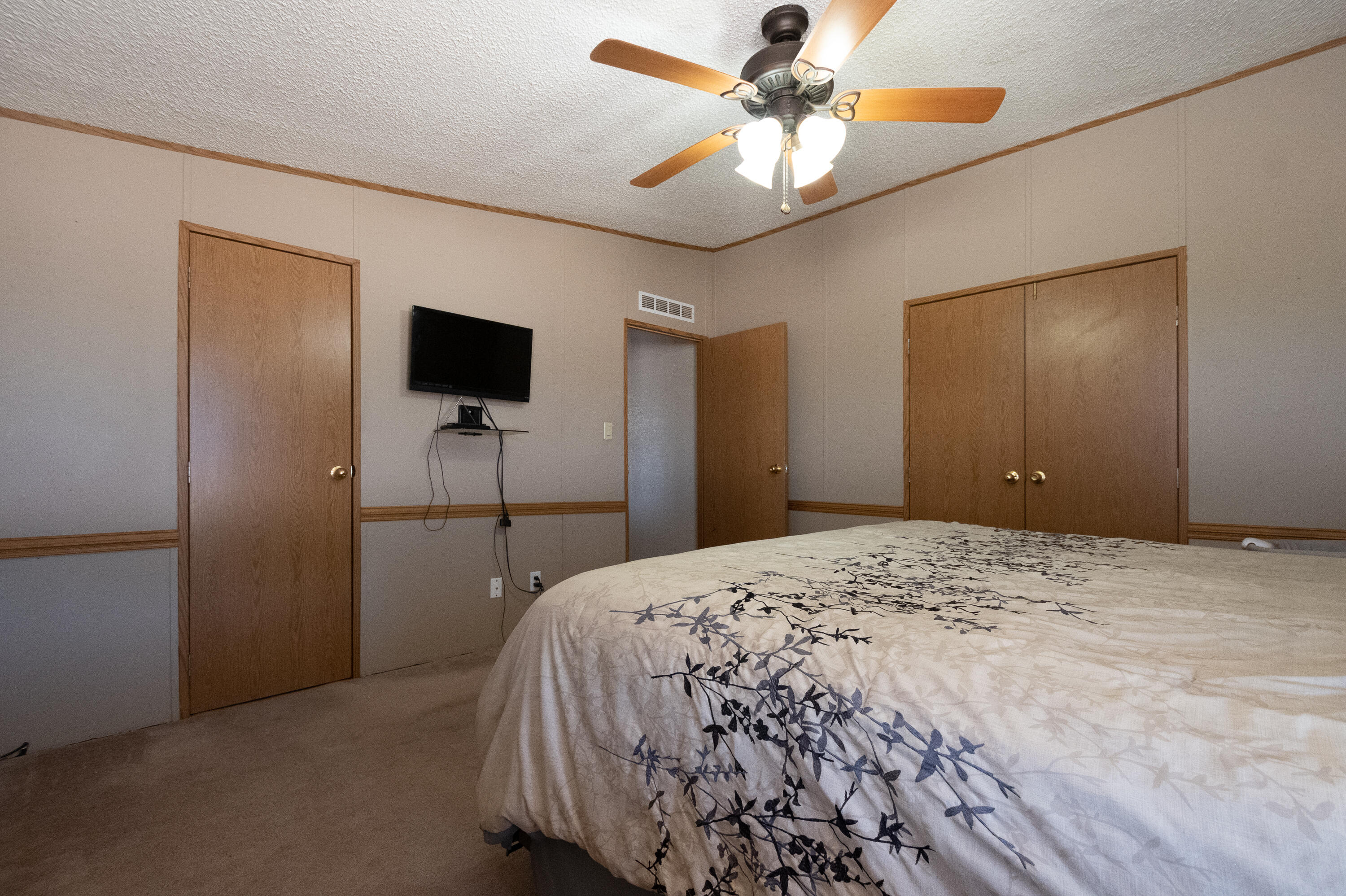 1455 MARILYN Drive