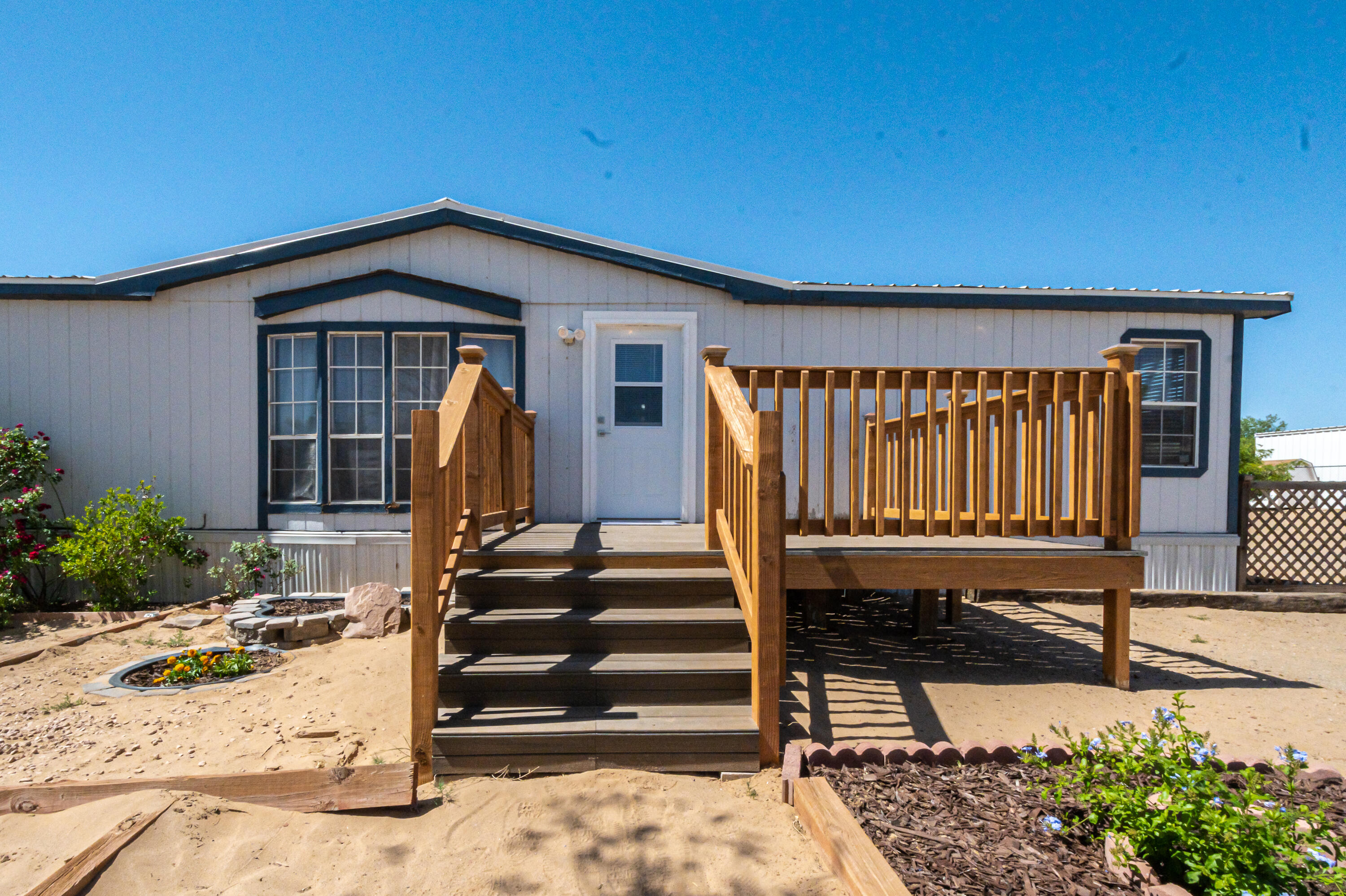 1455 MARILYN Drive