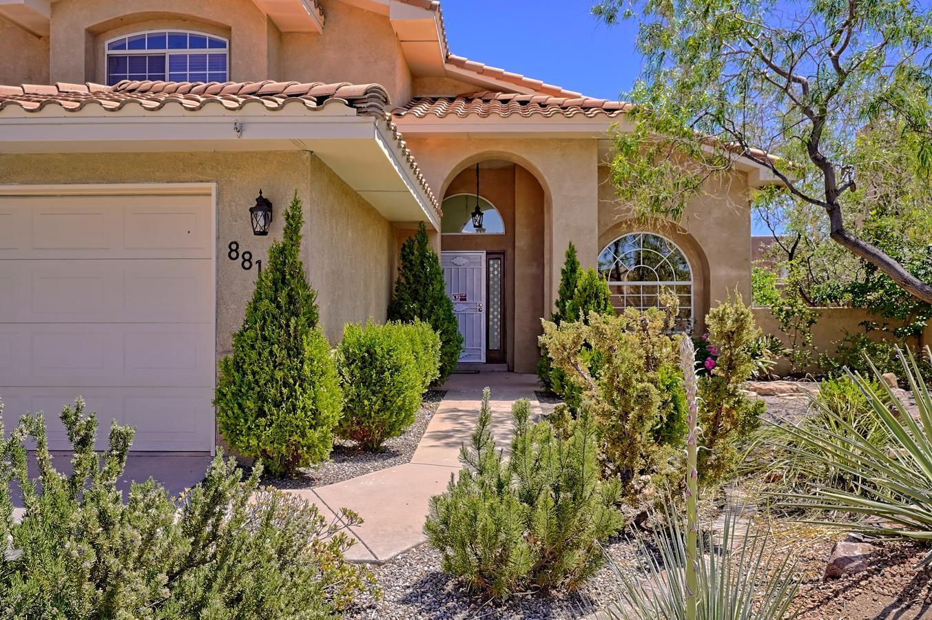 8810 GREENARBOR Road NE
