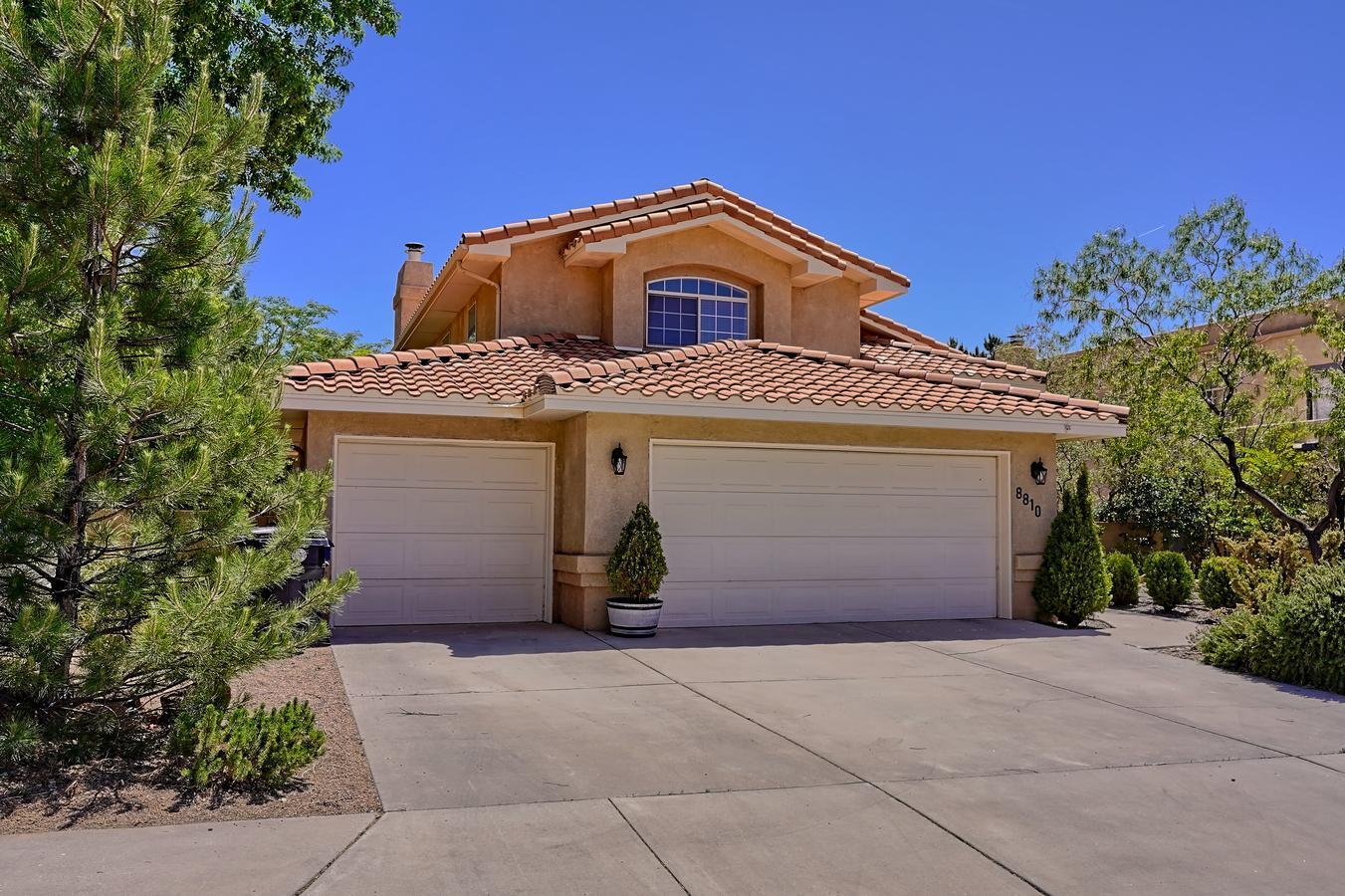 8810 GREENARBOR Road NE
