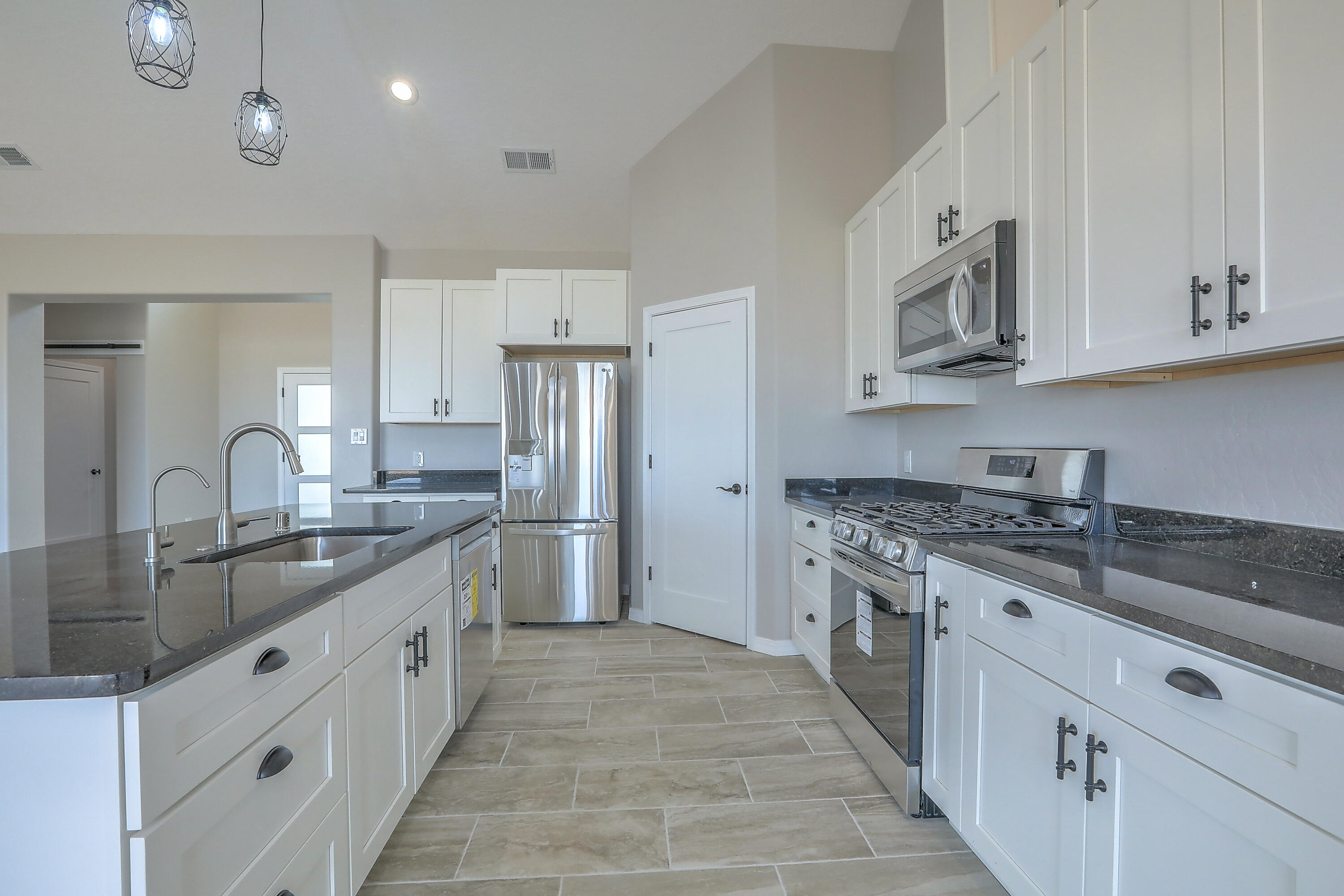 13 BRAYDEN Court