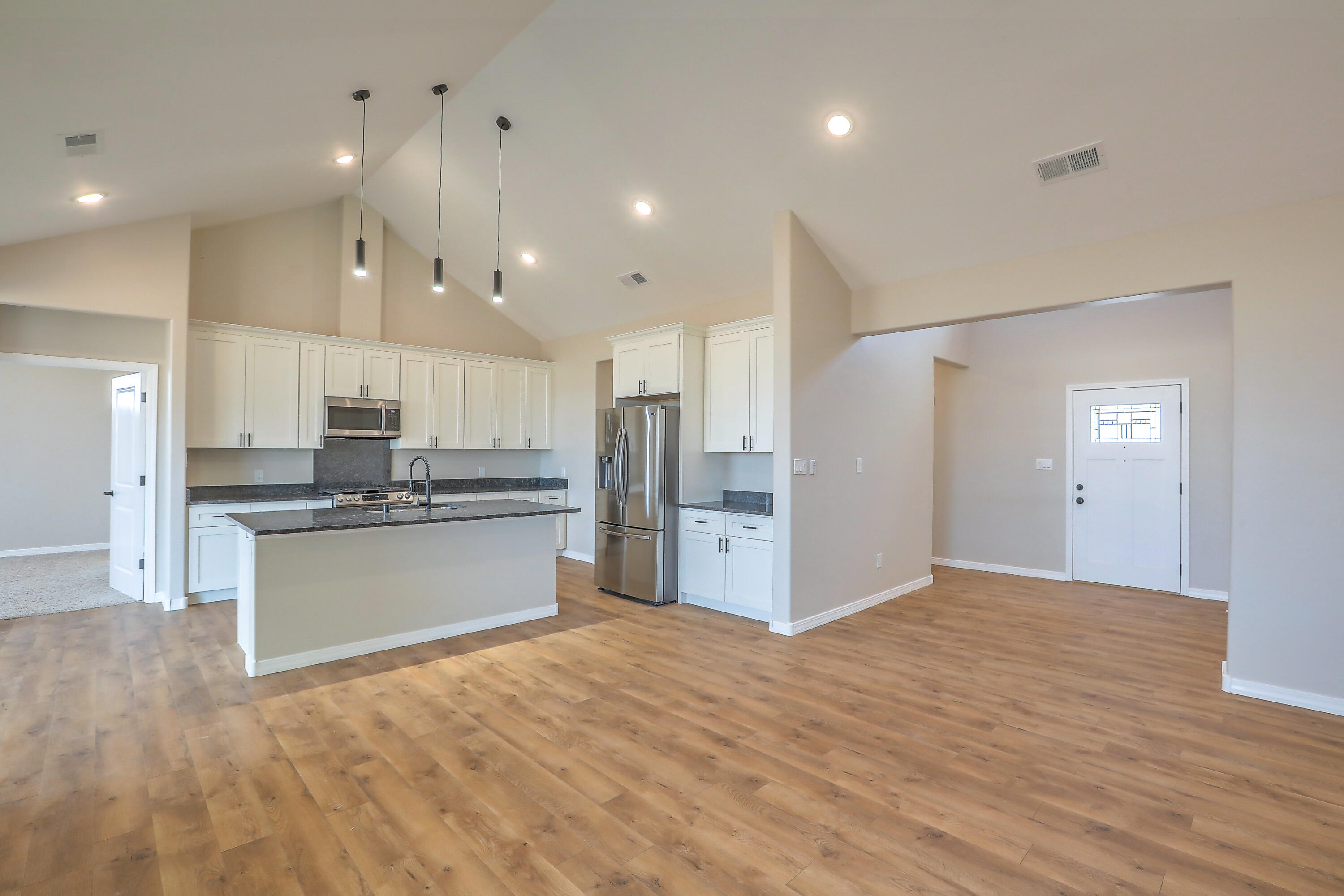 17 BRAYDEN Court