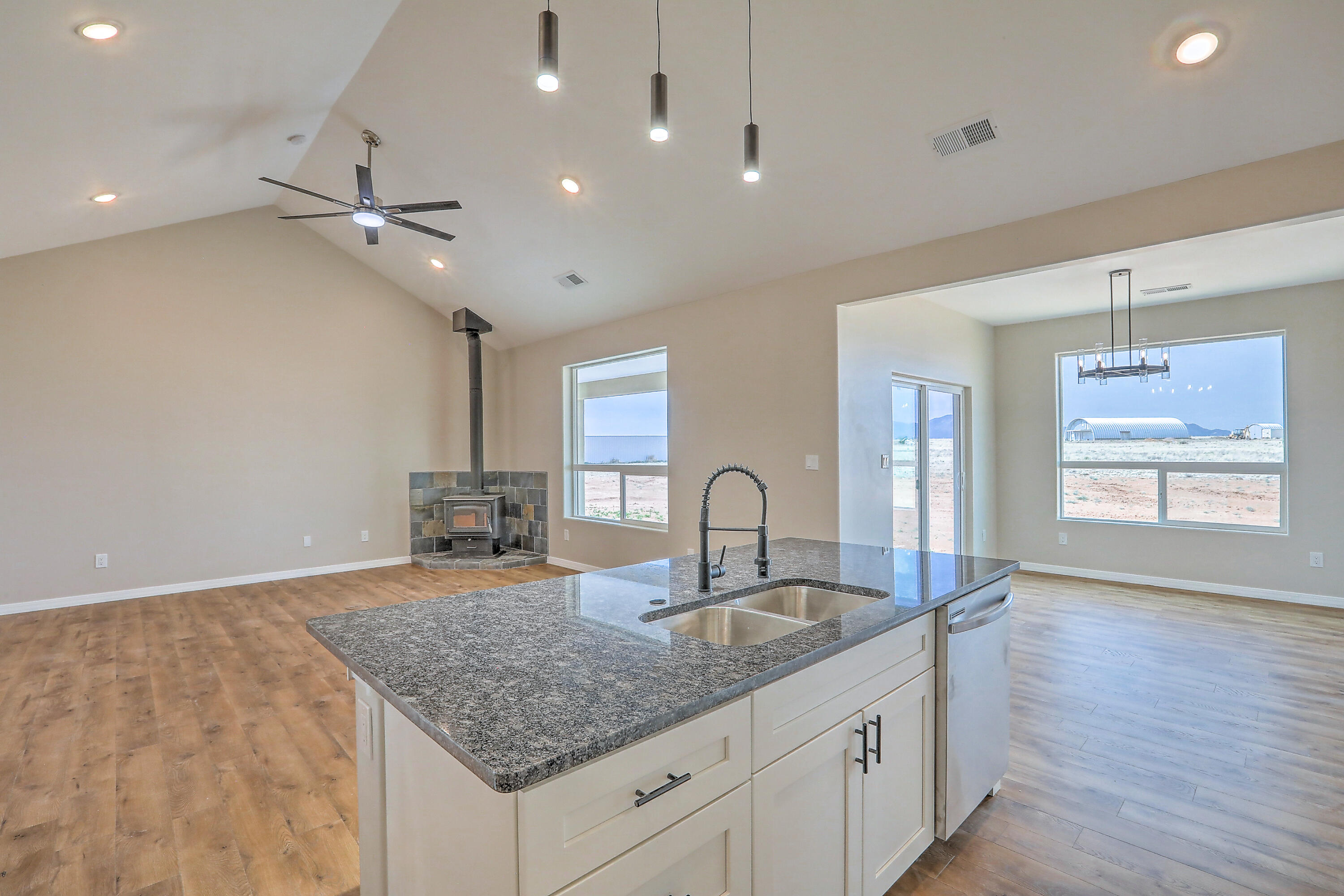 17 BRAYDEN Court