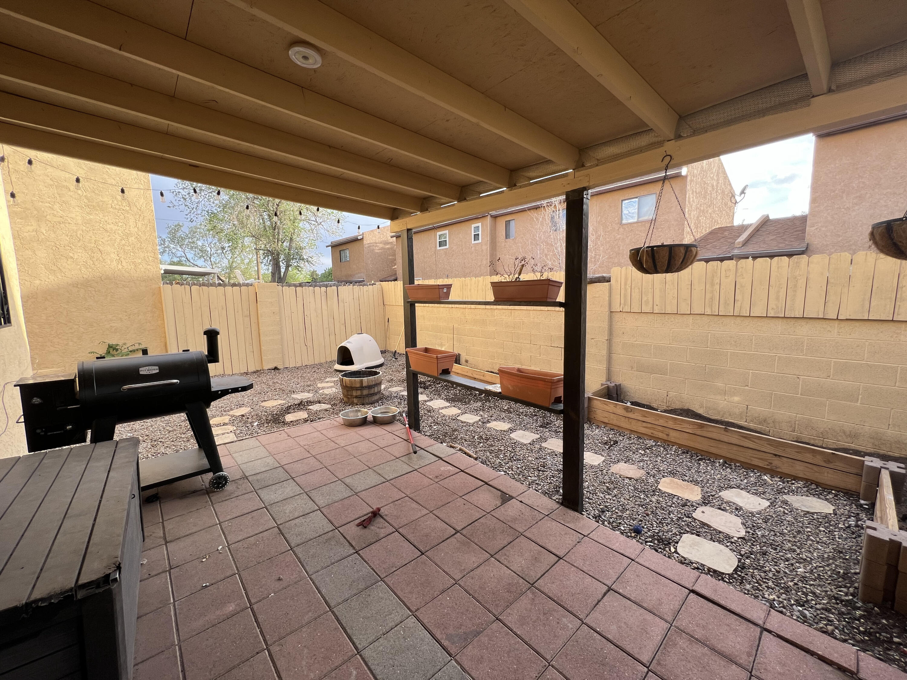 211 Shawnee Court SE