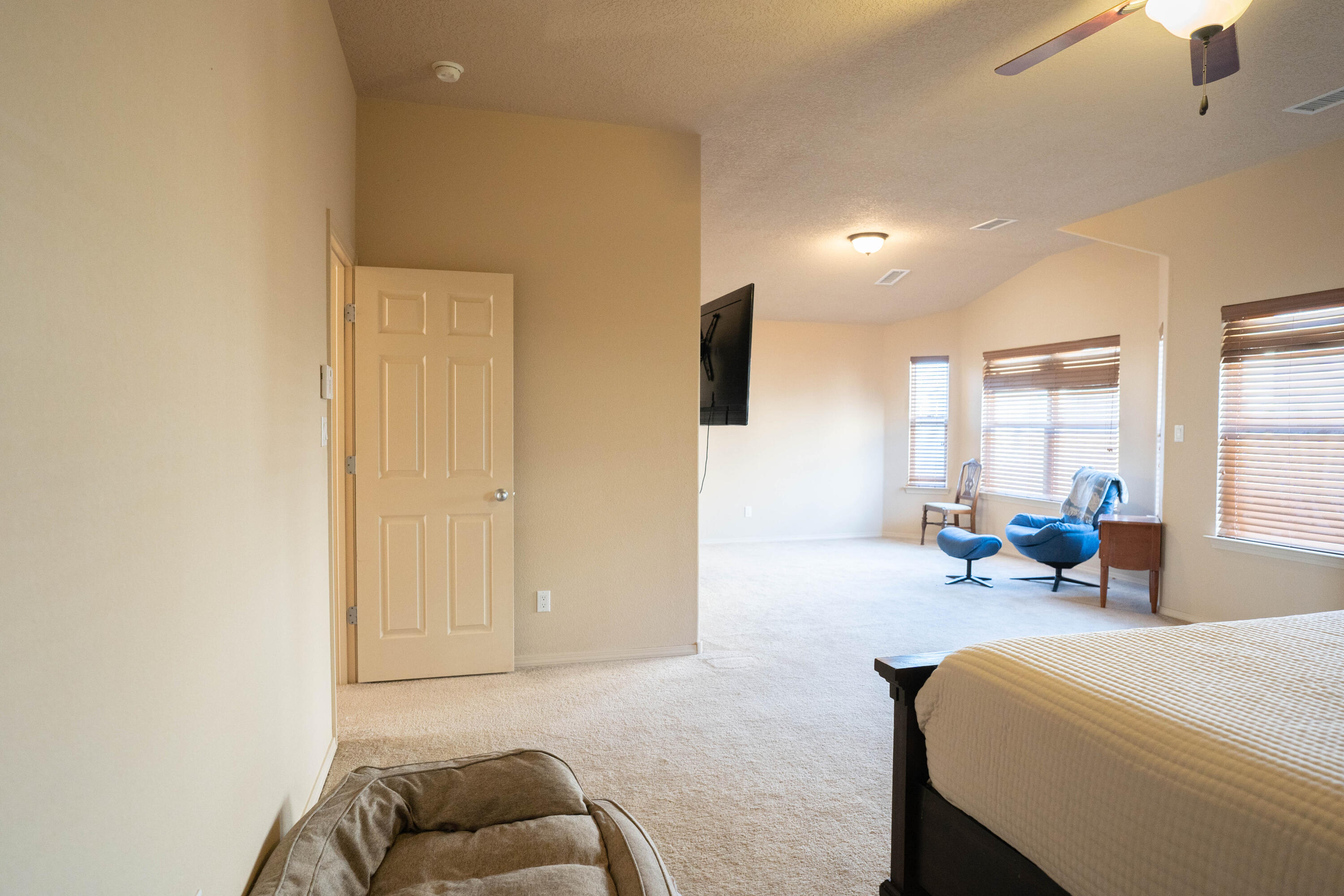 1212 MIRADOR Loop NE