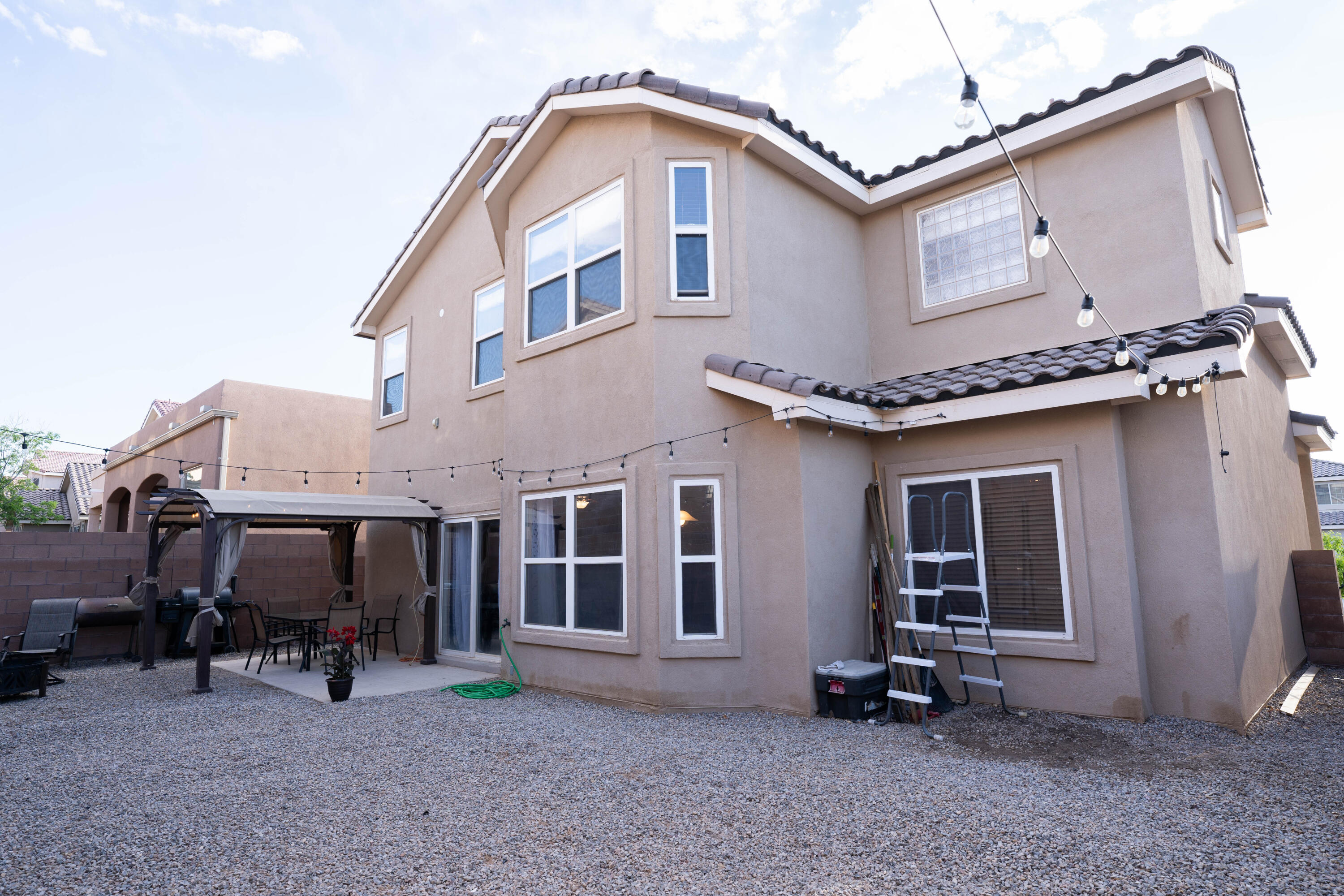 1212 MIRADOR Loop NE