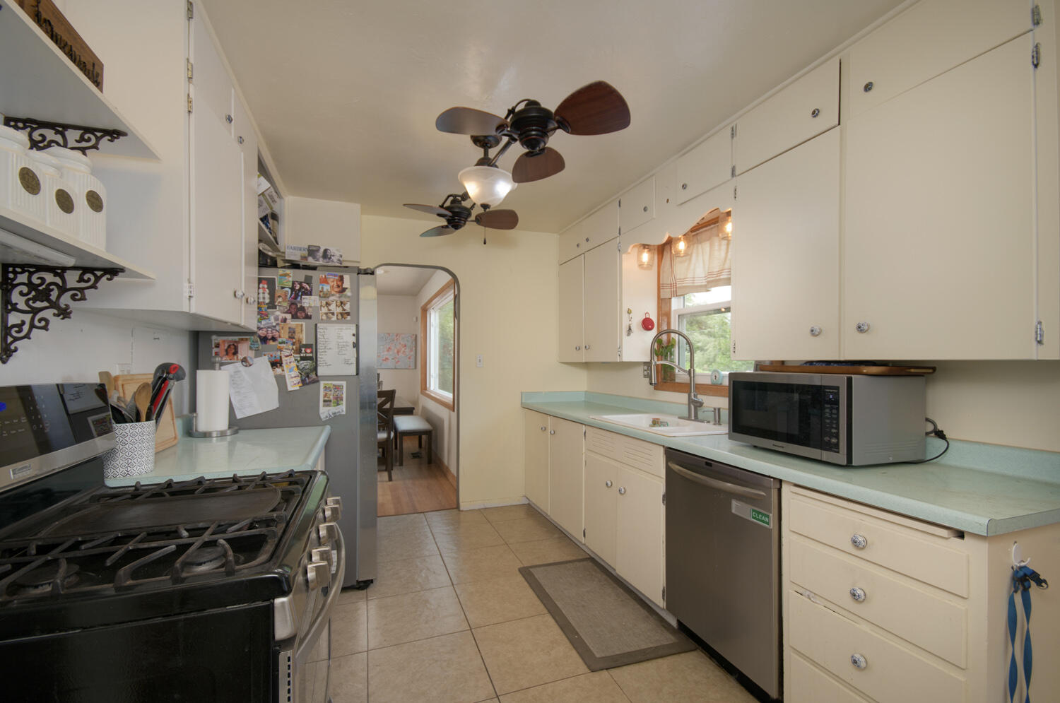 424 Montclaire Drive SE