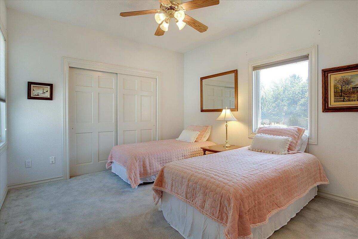 11113 COUNTRY CLUB Drive NE