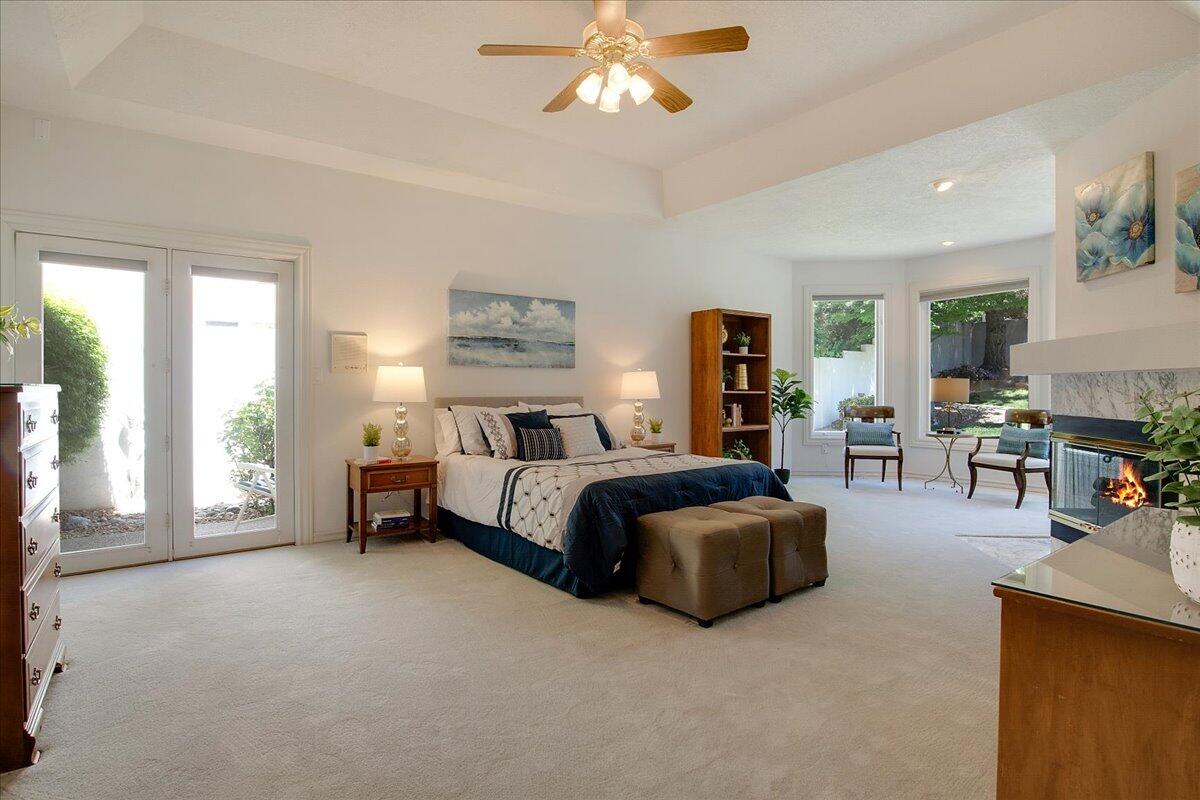11113 COUNTRY CLUB Drive NE