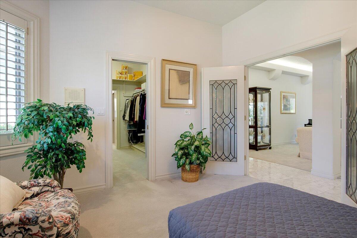 11113 COUNTRY CLUB Drive NE