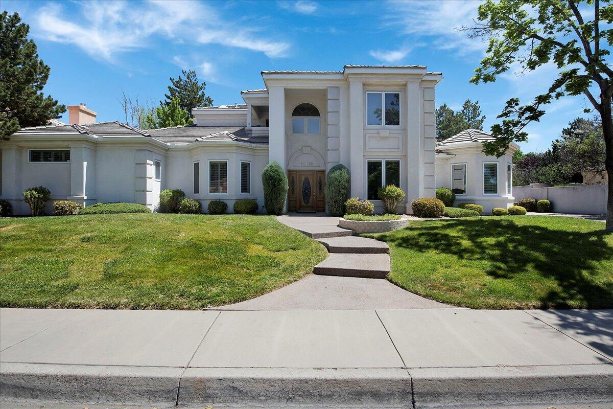 11113 COUNTRY CLUB Drive NE