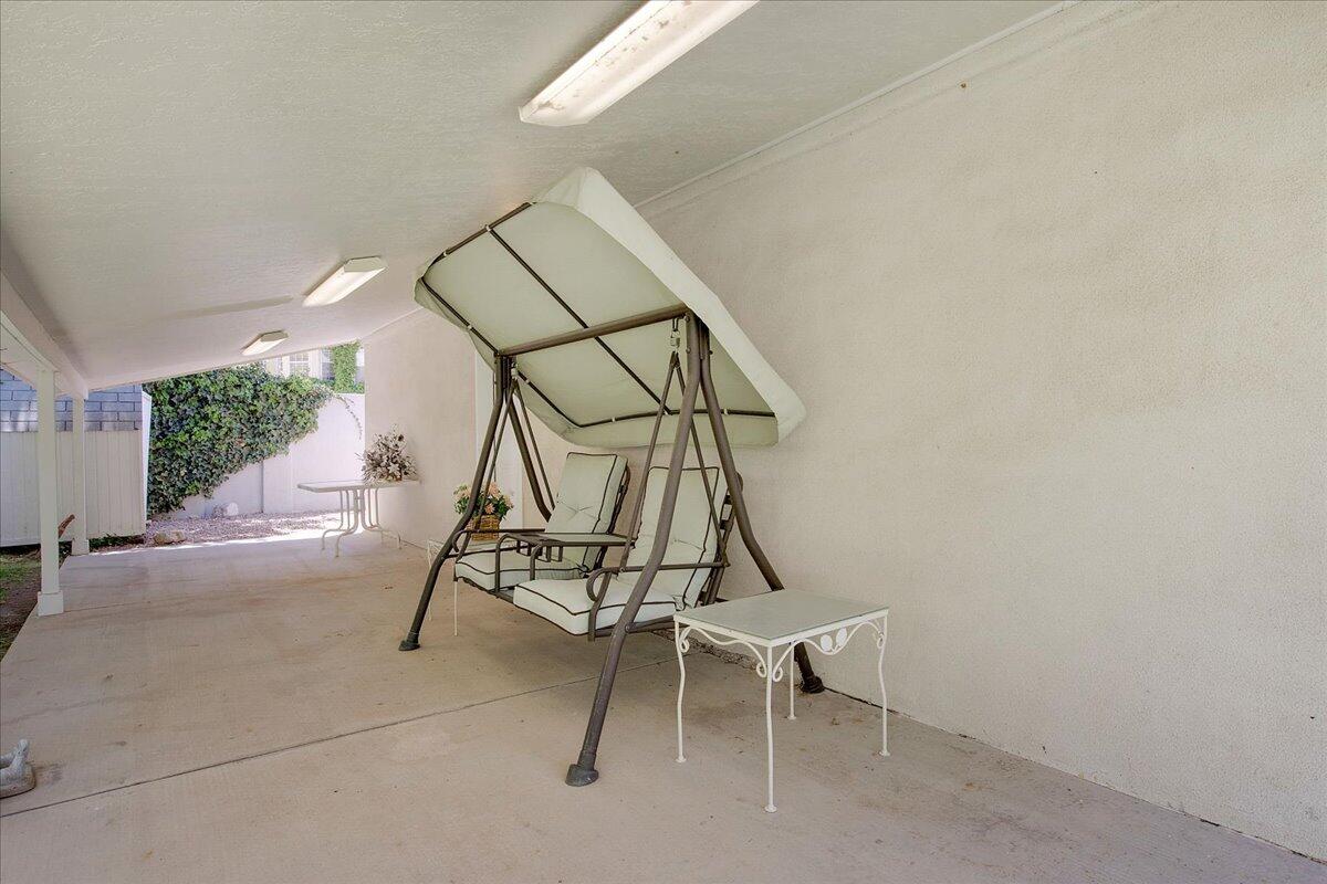 11113 COUNTRY CLUB Drive NE