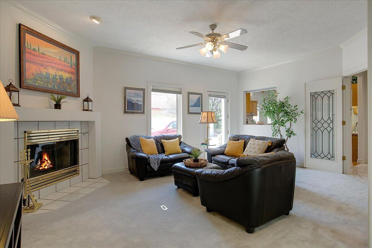 11113 COUNTRY CLUB Drive NE
