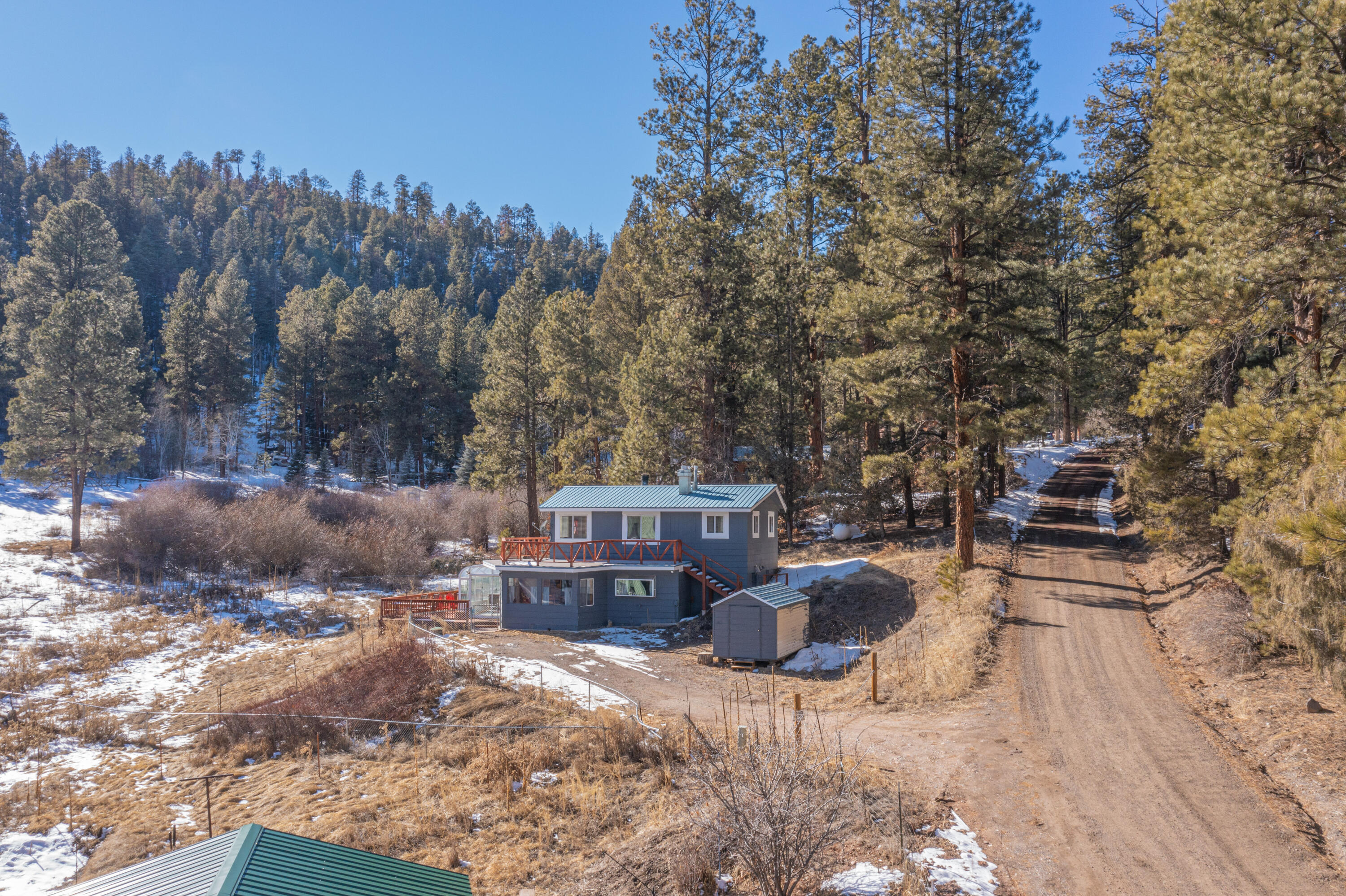 402 HIDDEN VALLEY Road