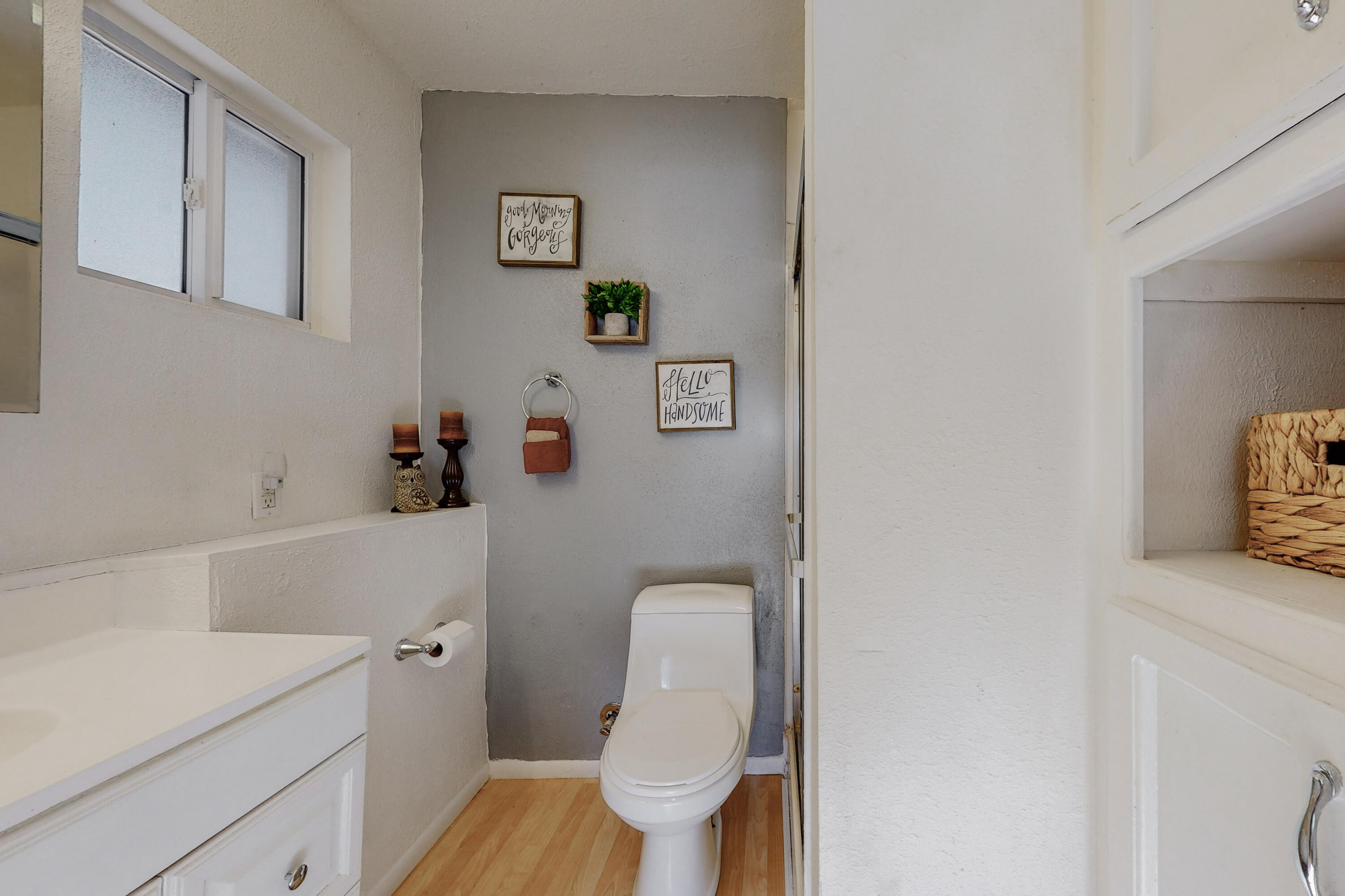 402 HIDDEN VALLEY Road