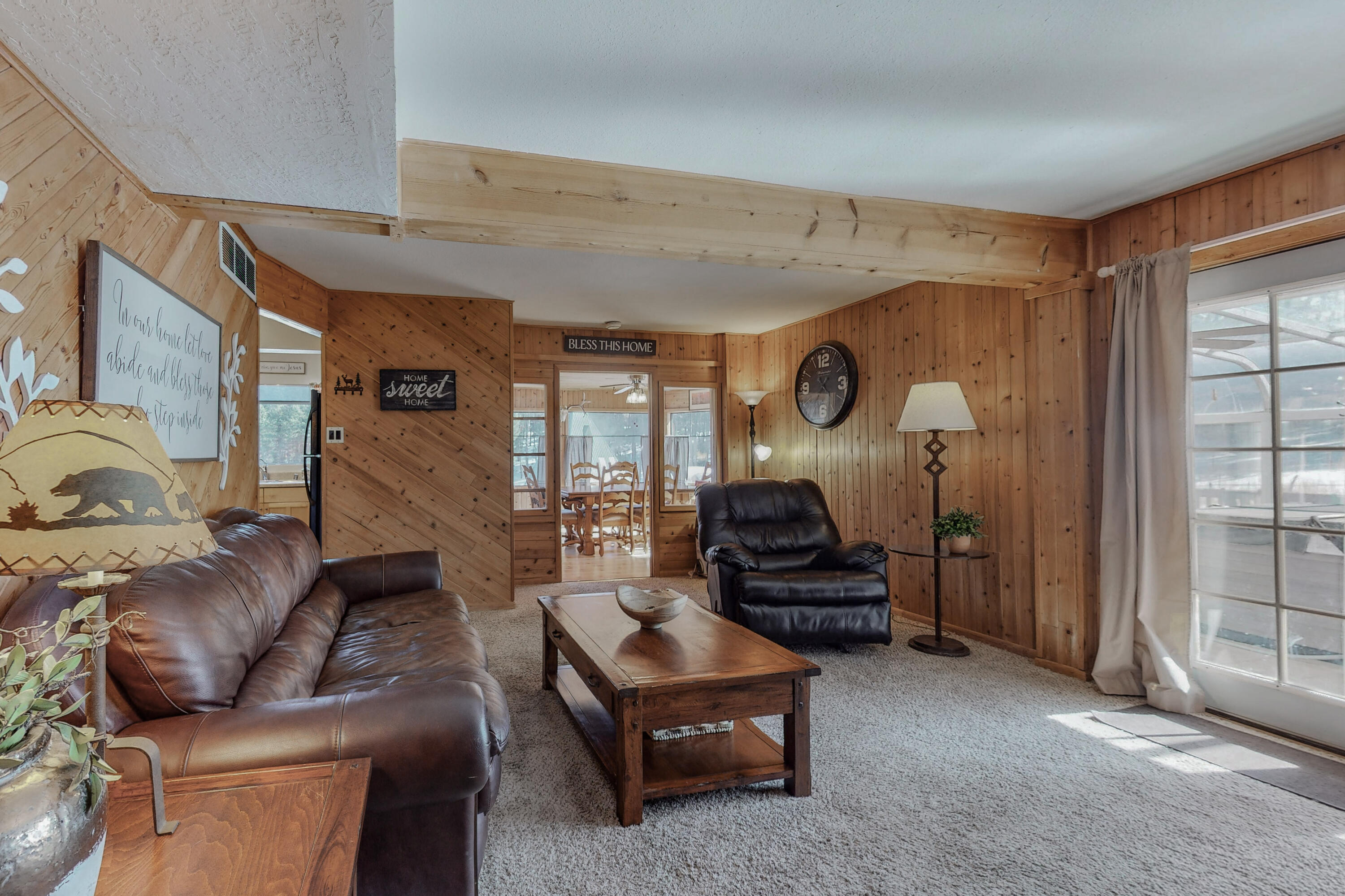 402 HIDDEN VALLEY Road