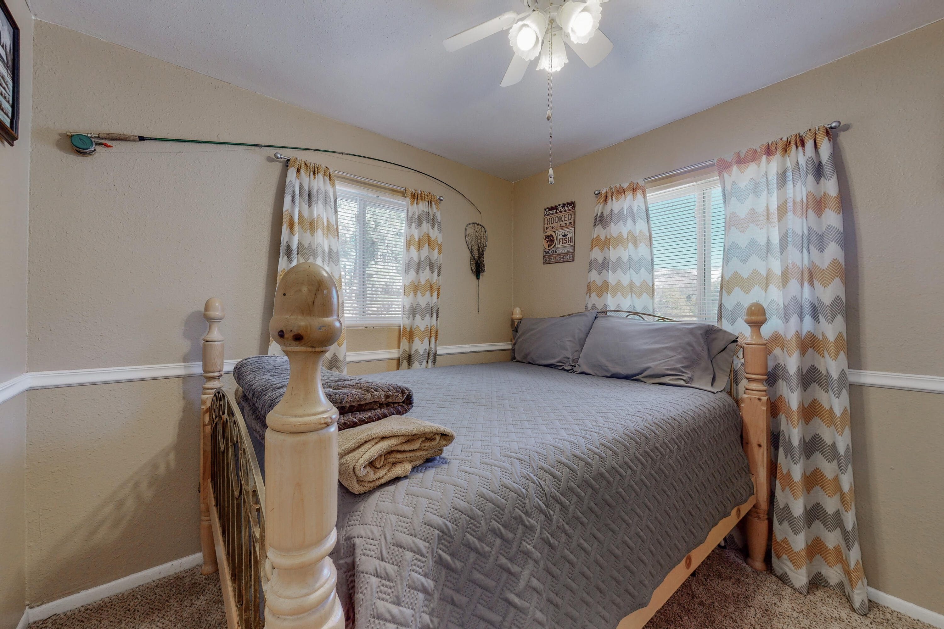 402 HIDDEN VALLEY Road