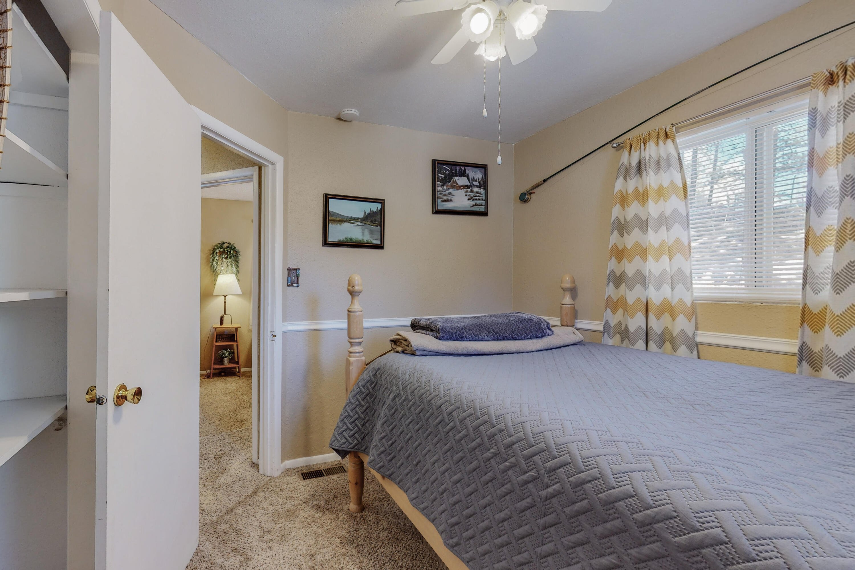 402 HIDDEN VALLEY Road