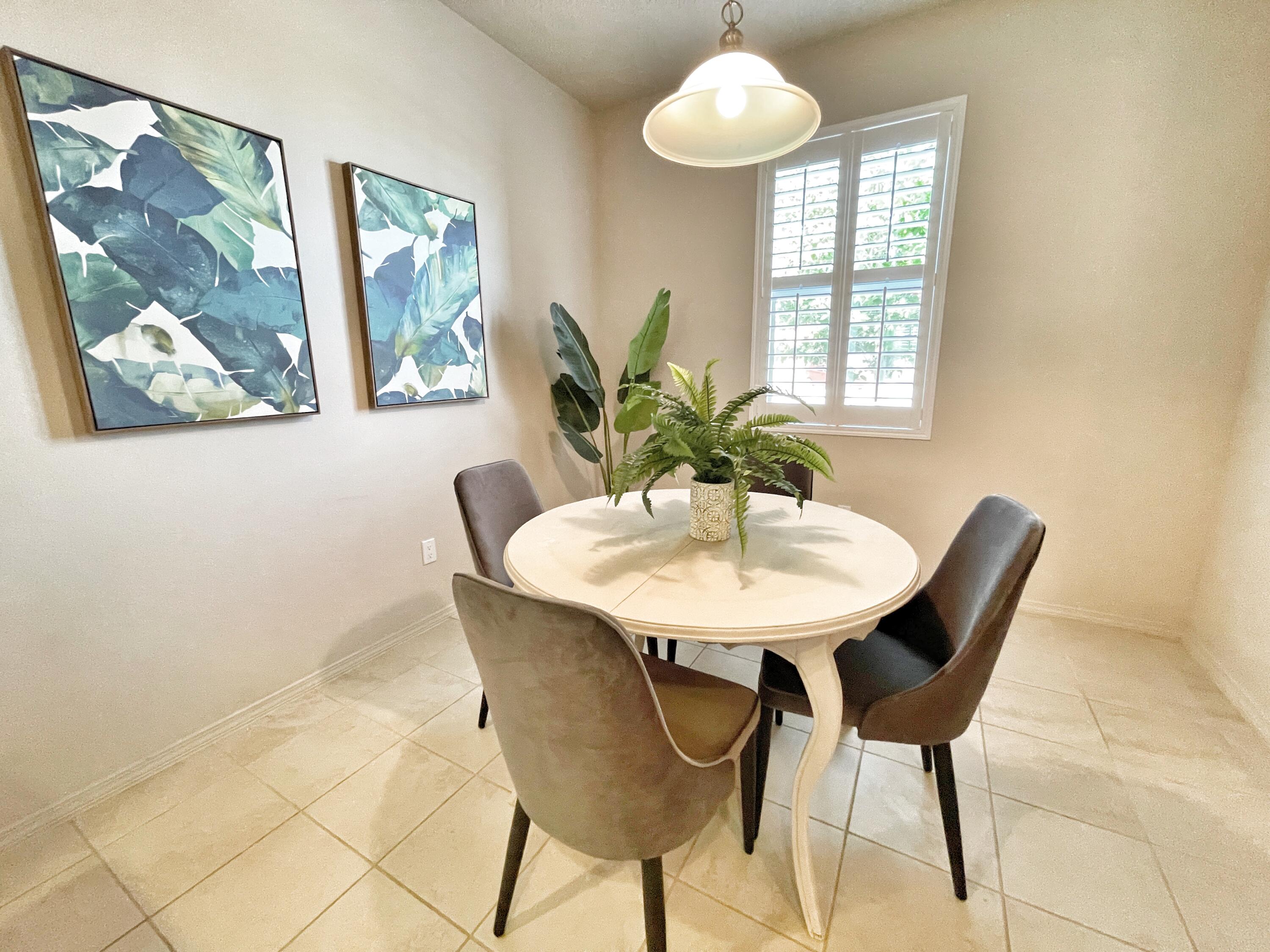 6105 SANTA FE TRAIL Trail NE
