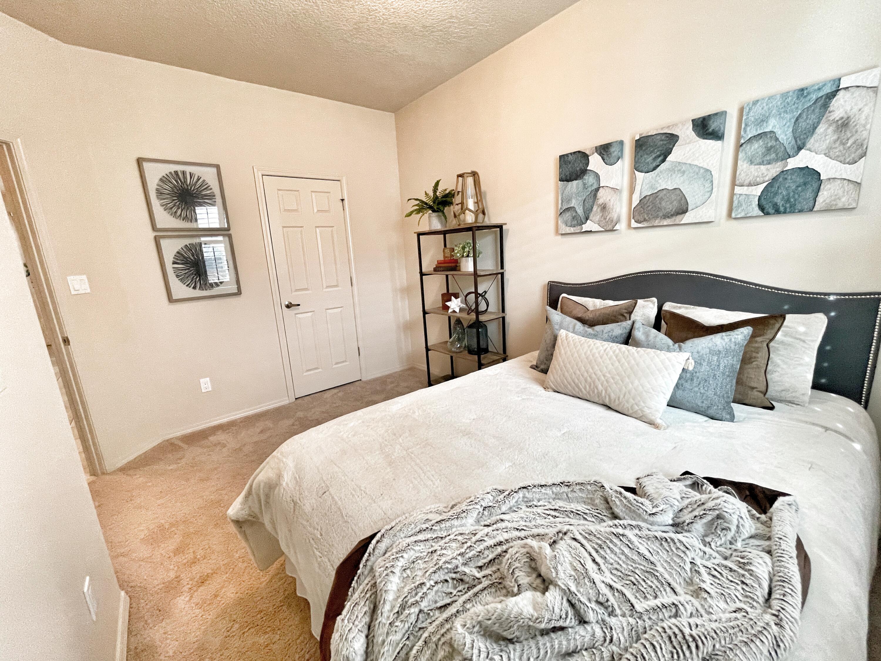 6105 SANTA FE TRAIL Trail NE