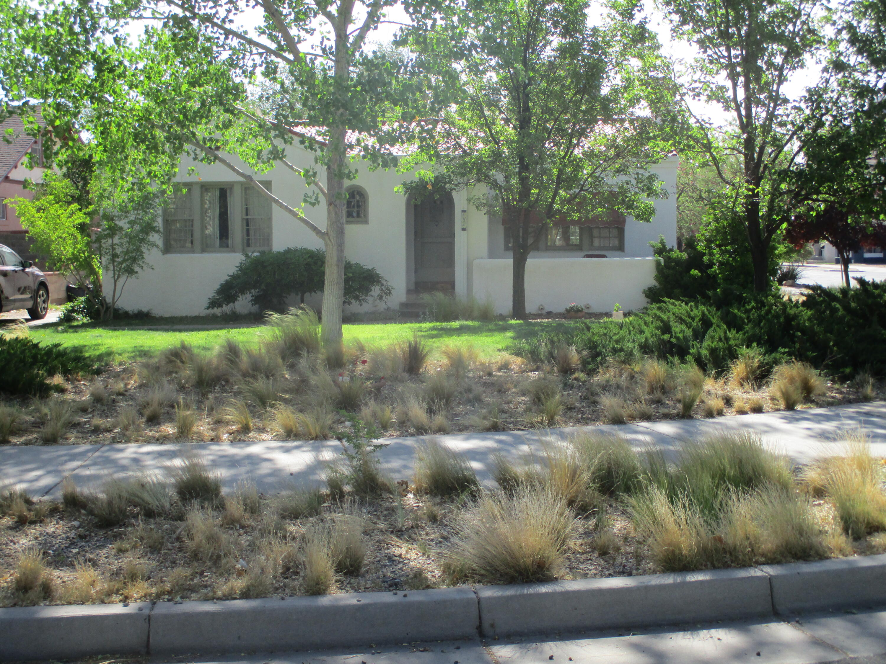 404 Luna Boulevard NW