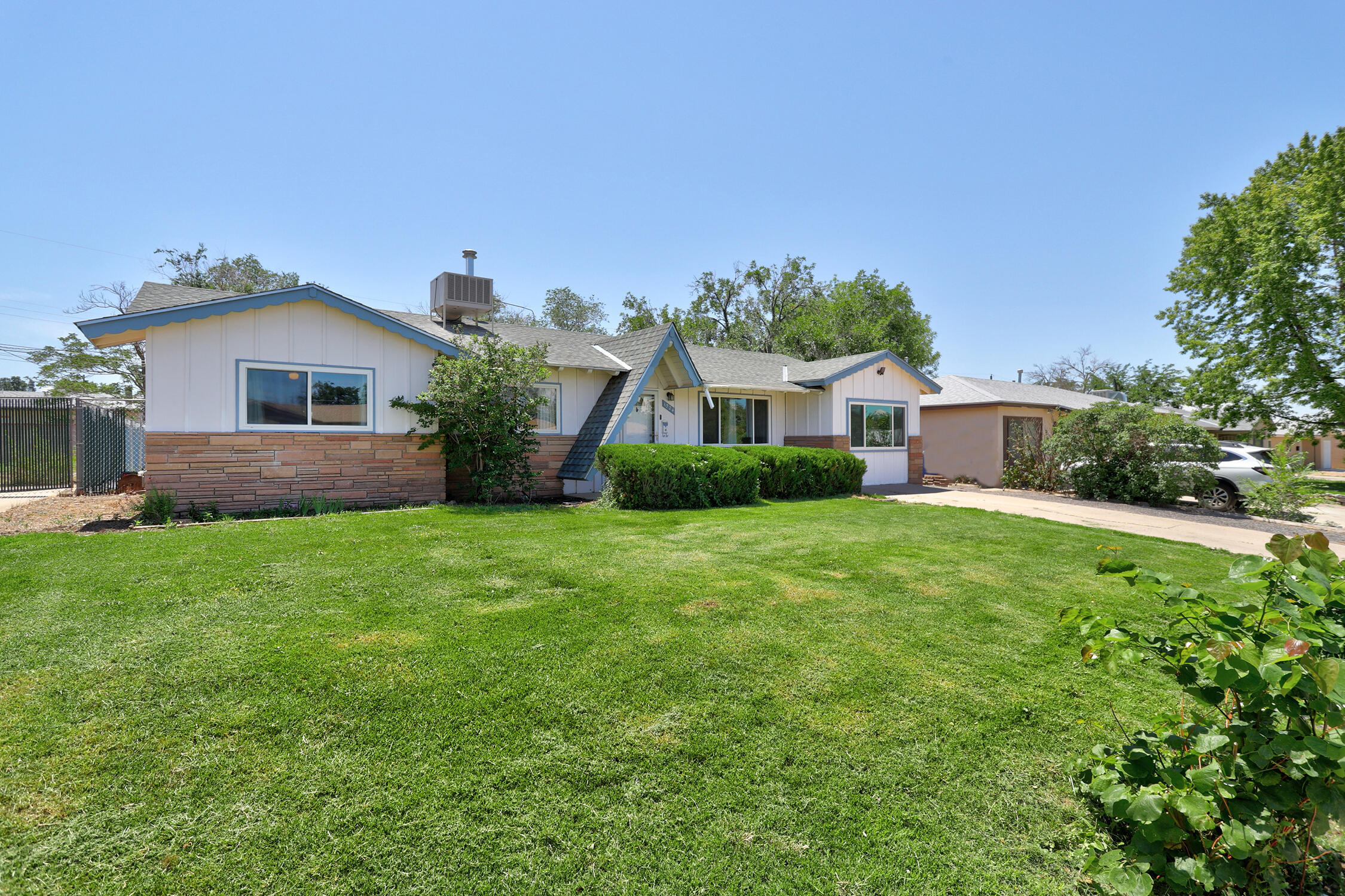 1024 WESTERFELD Drive NE