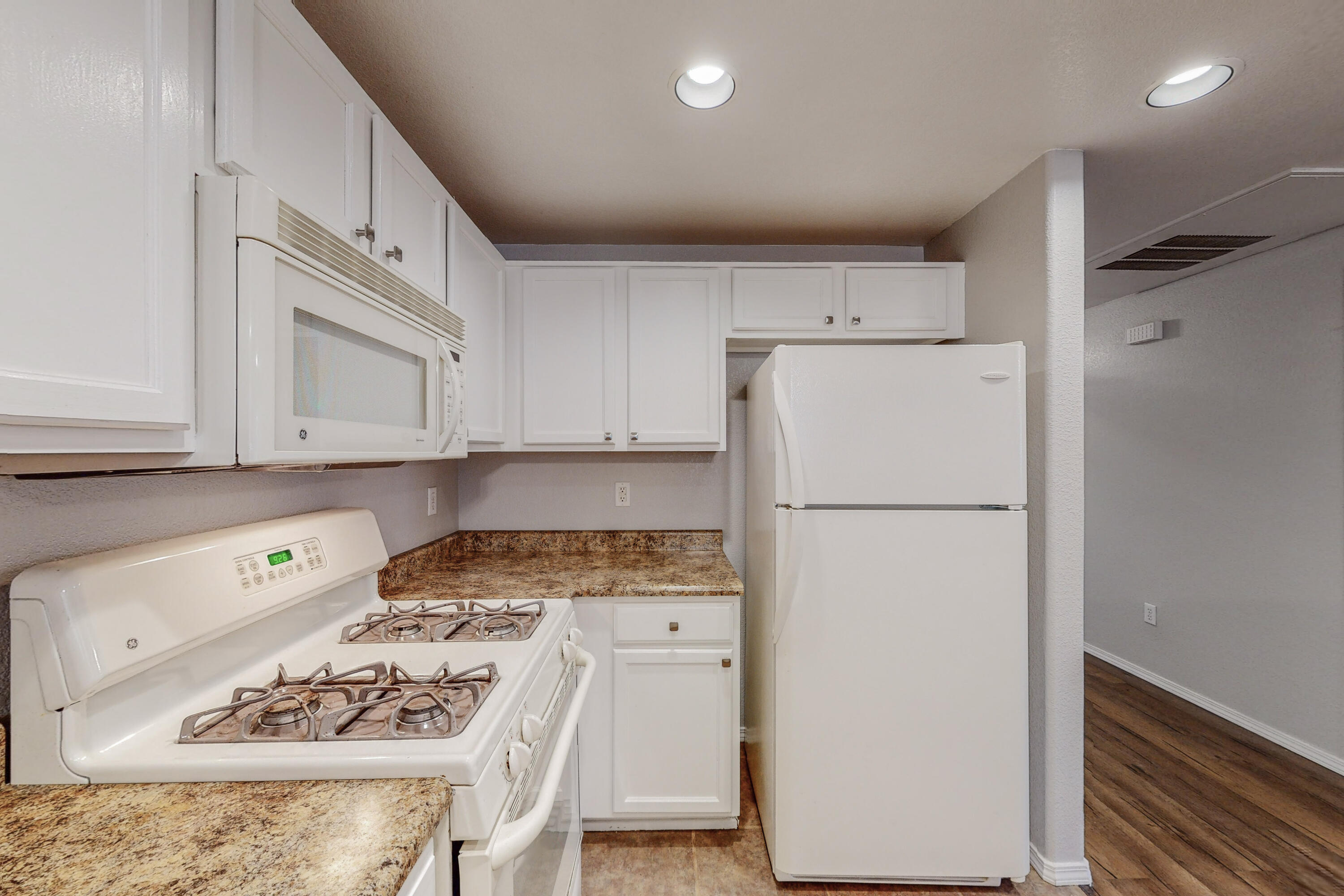 6800 Vista Del Norte Drive NE Unit: 2614