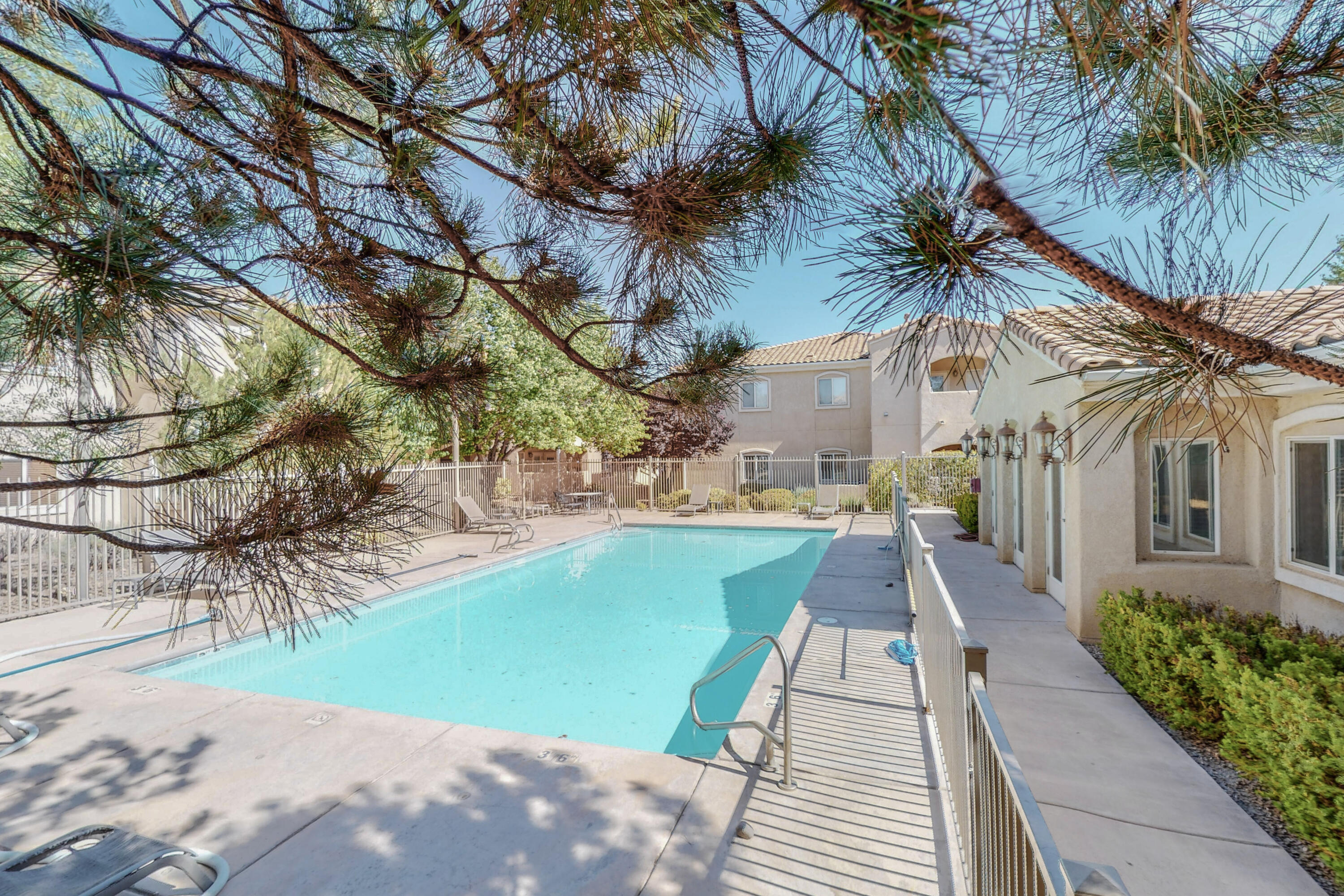6800 Vista Del Norte Drive NE Unit: 2614
