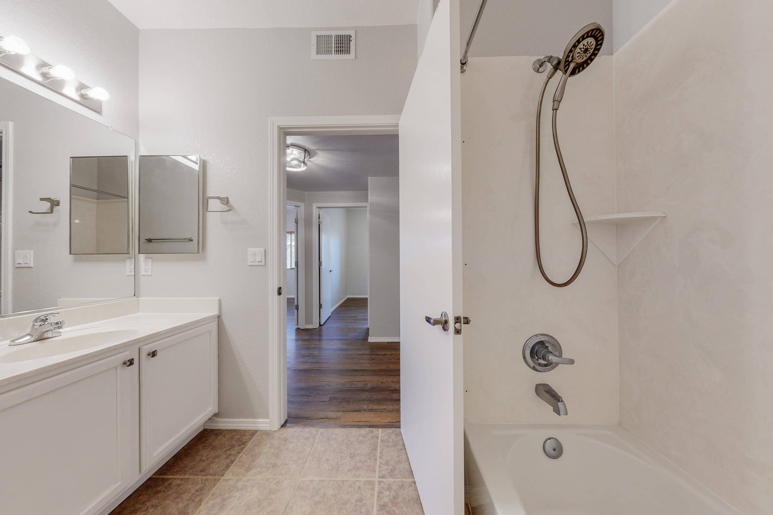 6800 Vista Del Norte Drive NE Unit: 2614