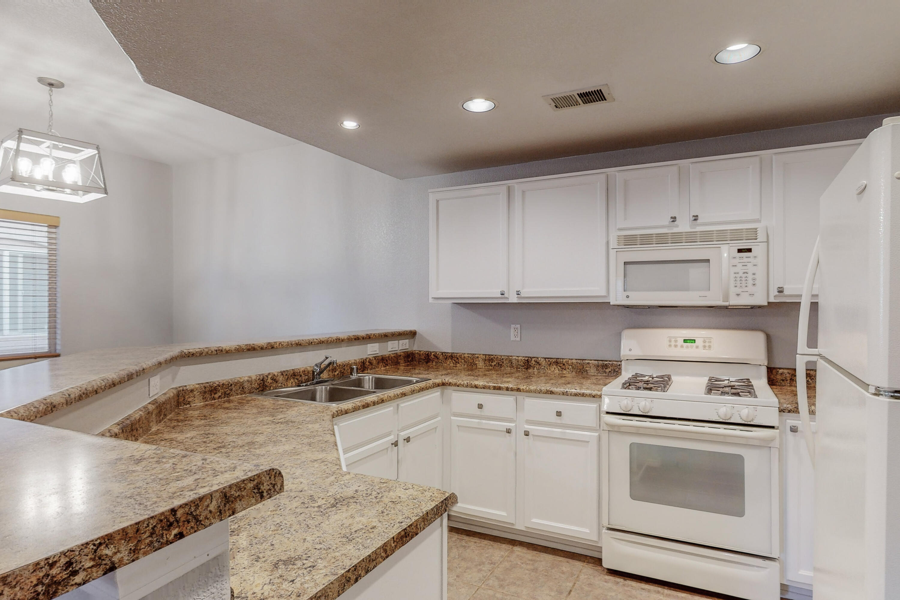 6800 Vista Del Norte Drive NE Unit: 2614