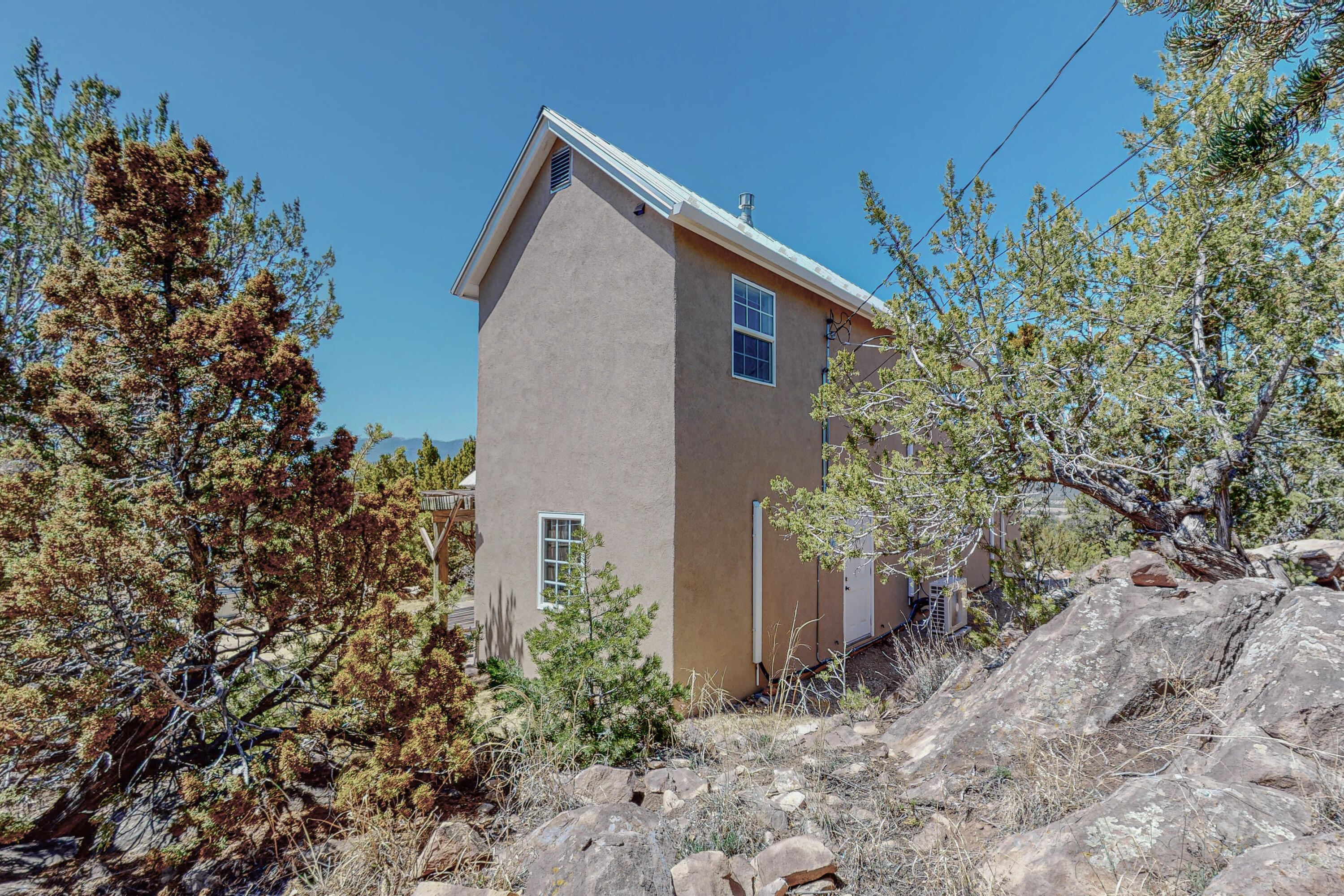 48 Darby Lane