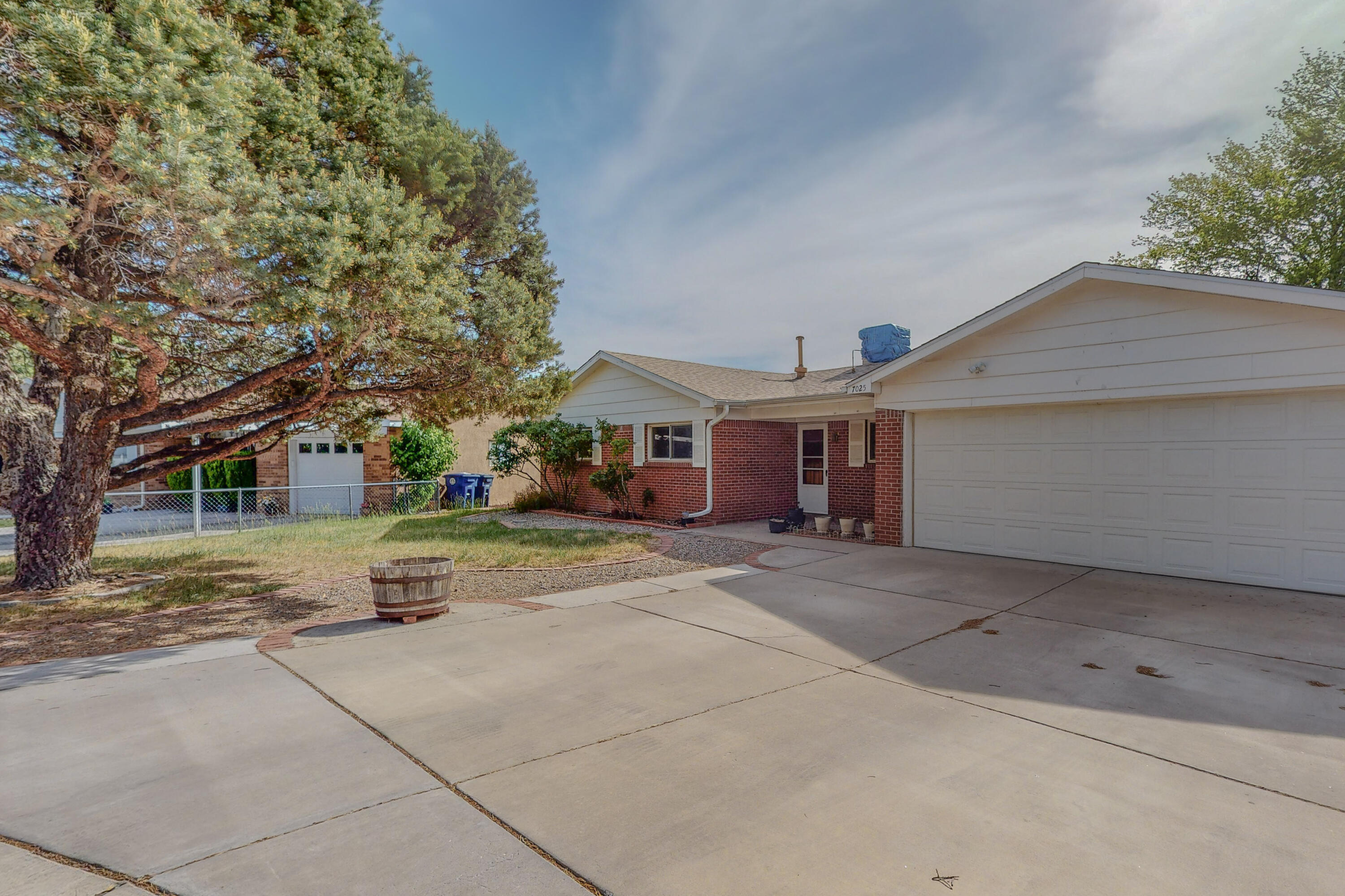7025 PRAIRIE Court NE