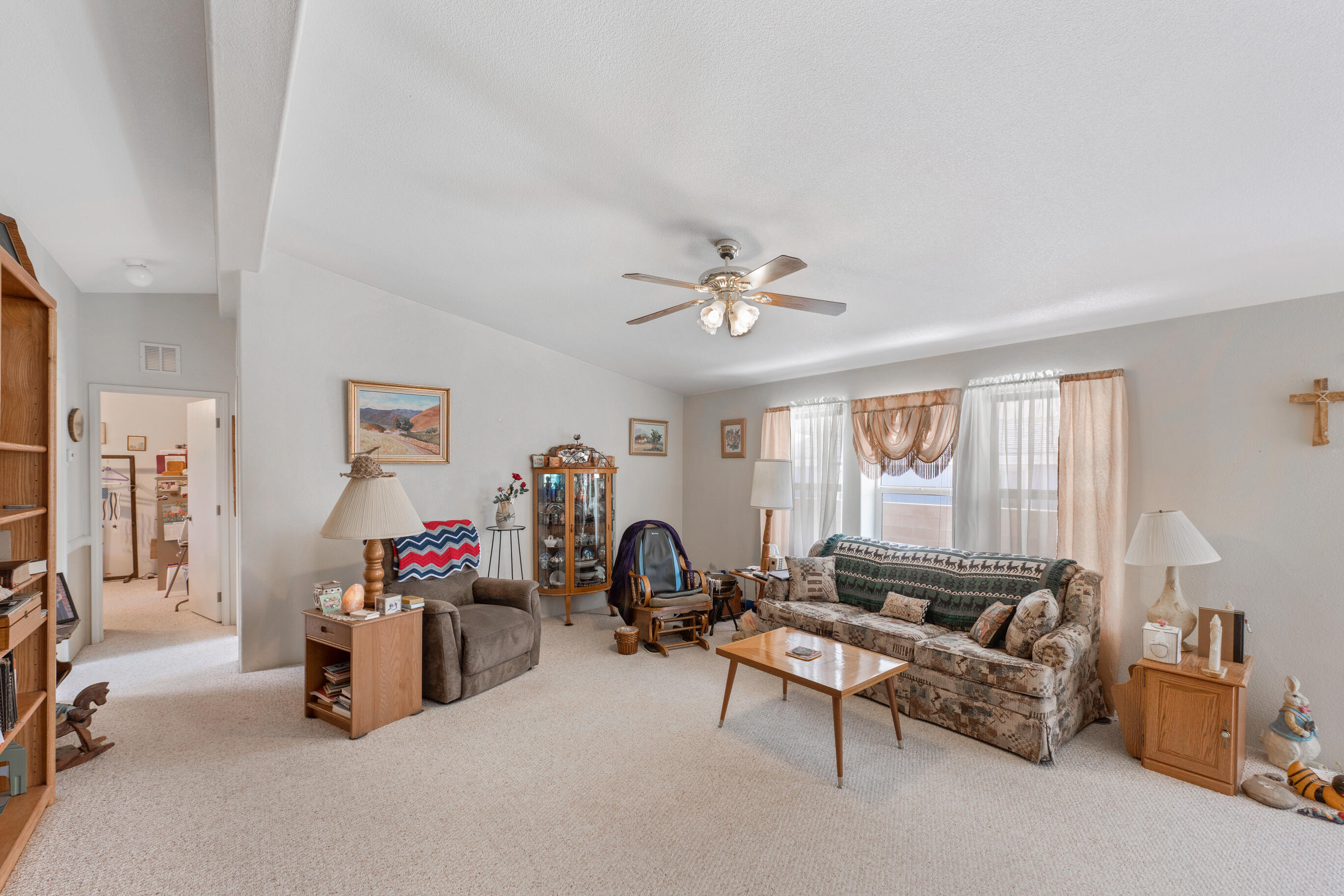 130 SUNRISE BLUFFS Drive