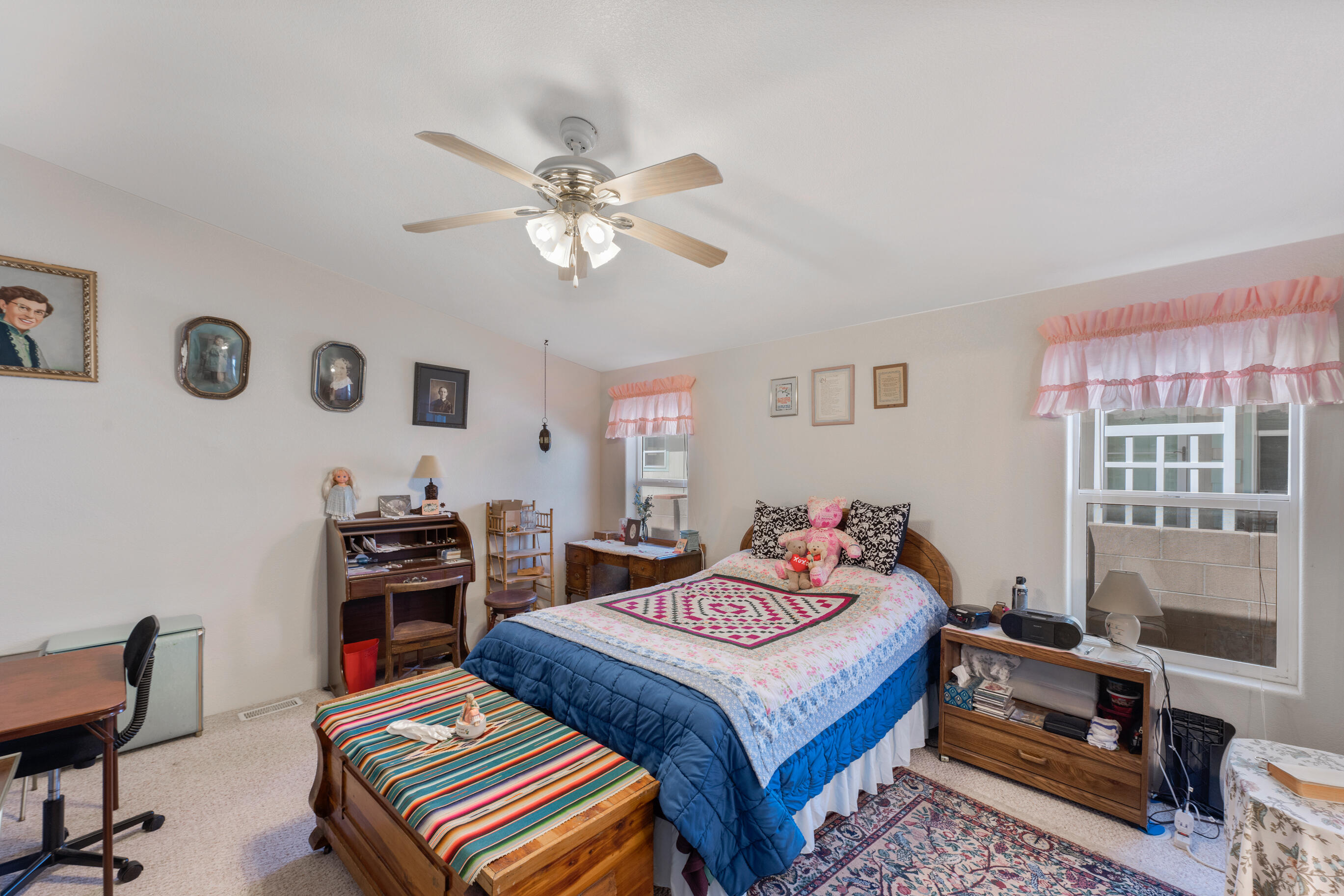 130 SUNRISE BLUFFS Drive