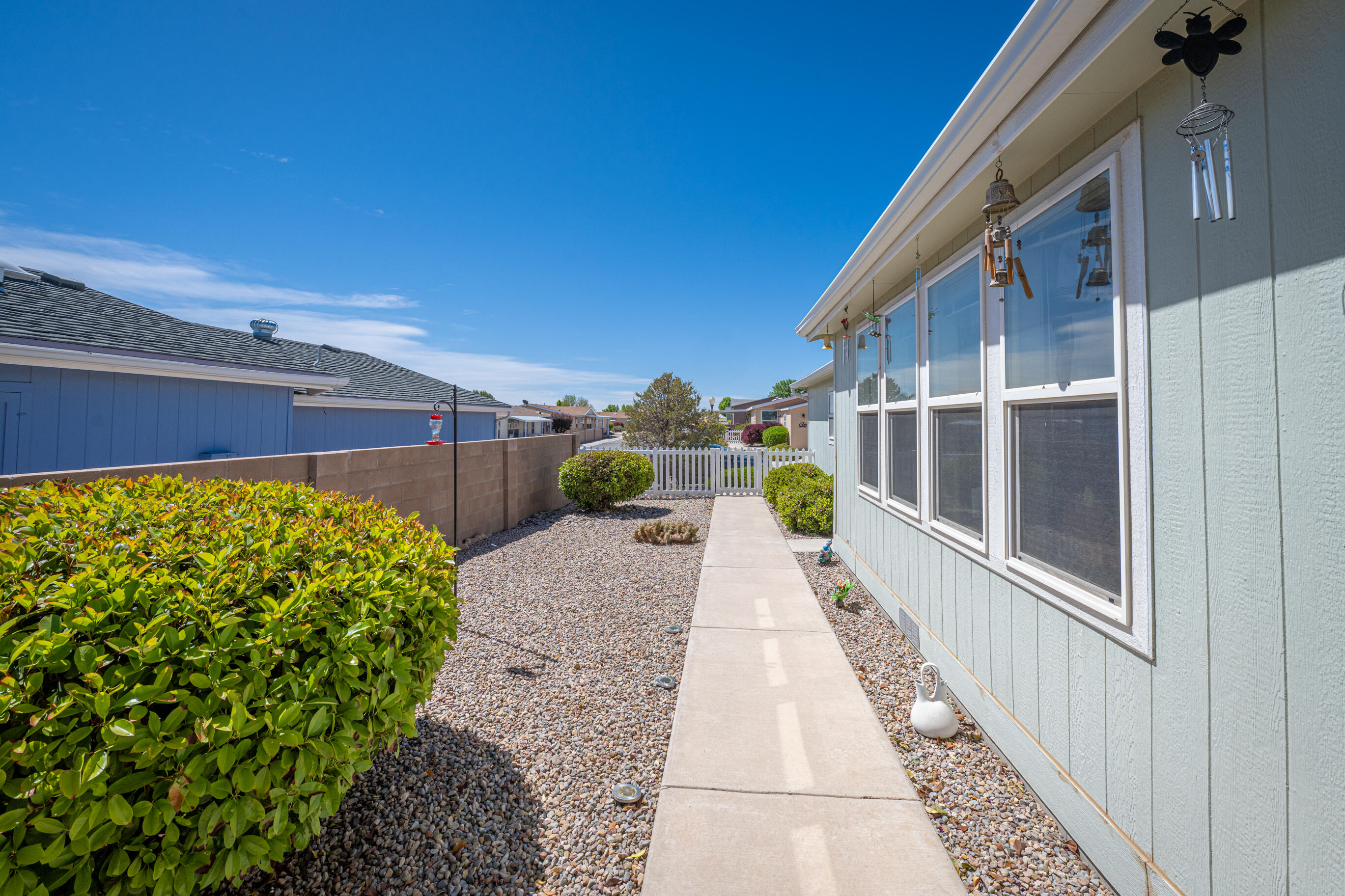 130 SUNRISE BLUFFS Drive