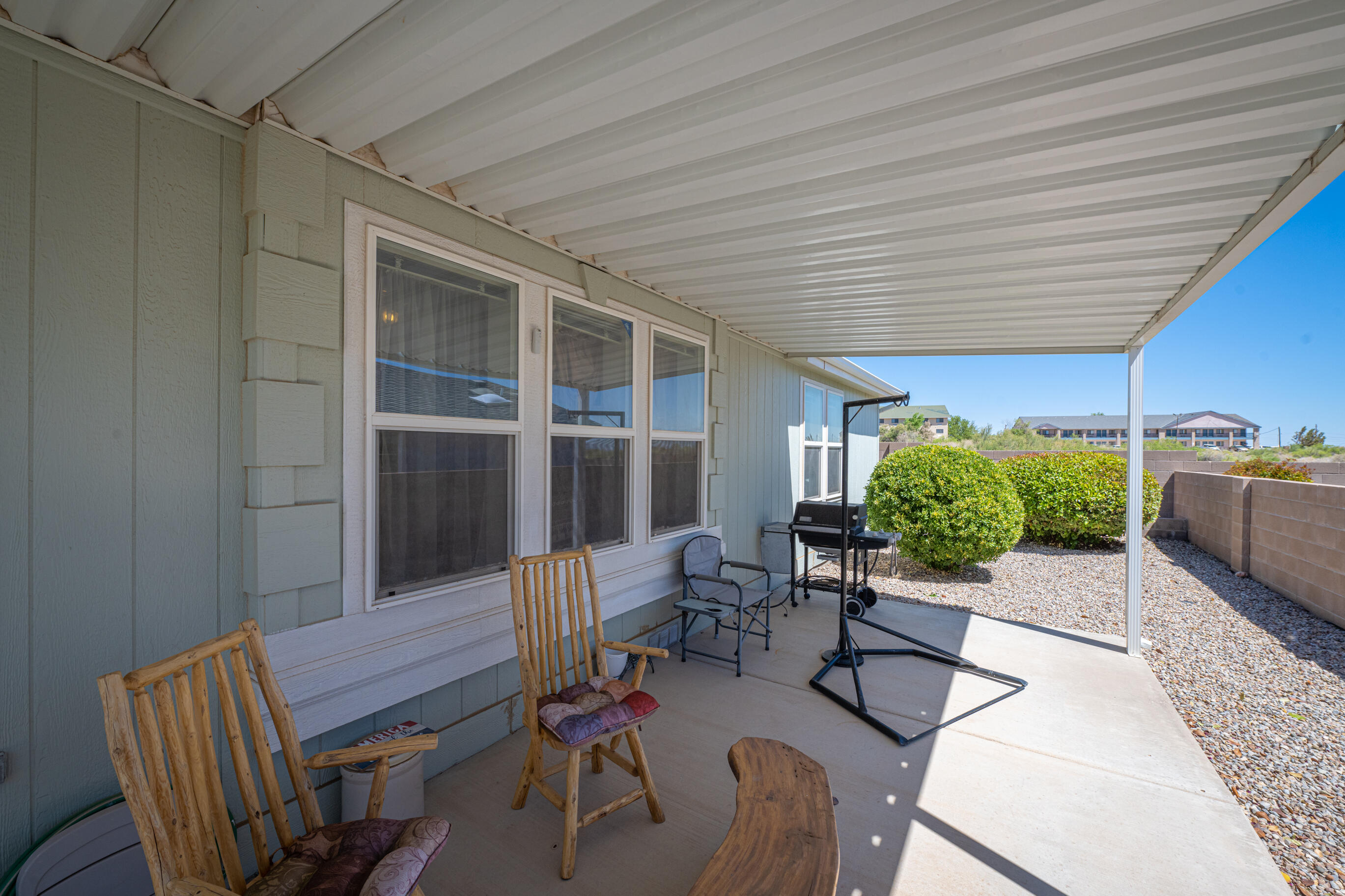 130 SUNRISE BLUFFS Drive