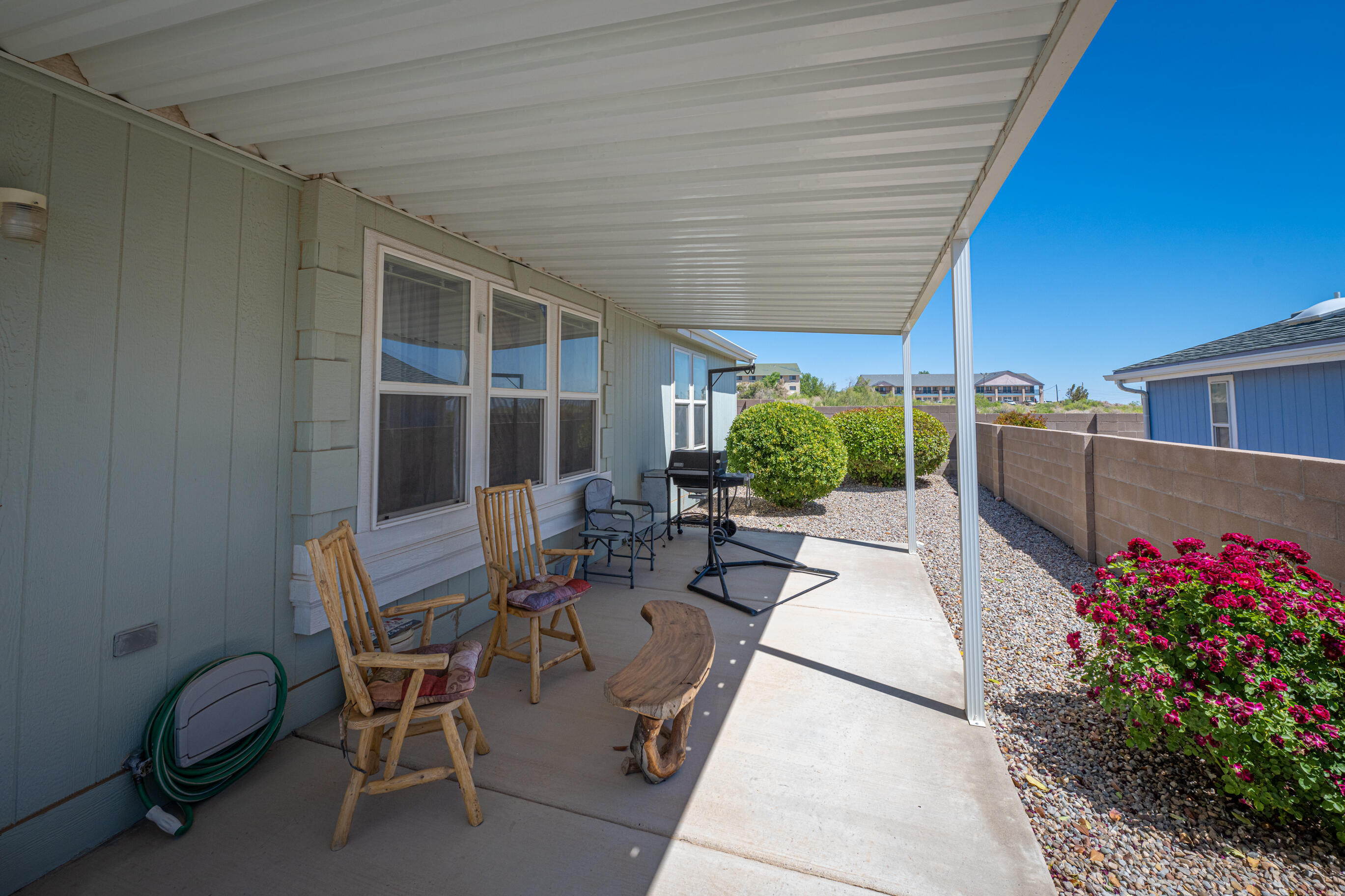 130 SUNRISE BLUFFS Drive
