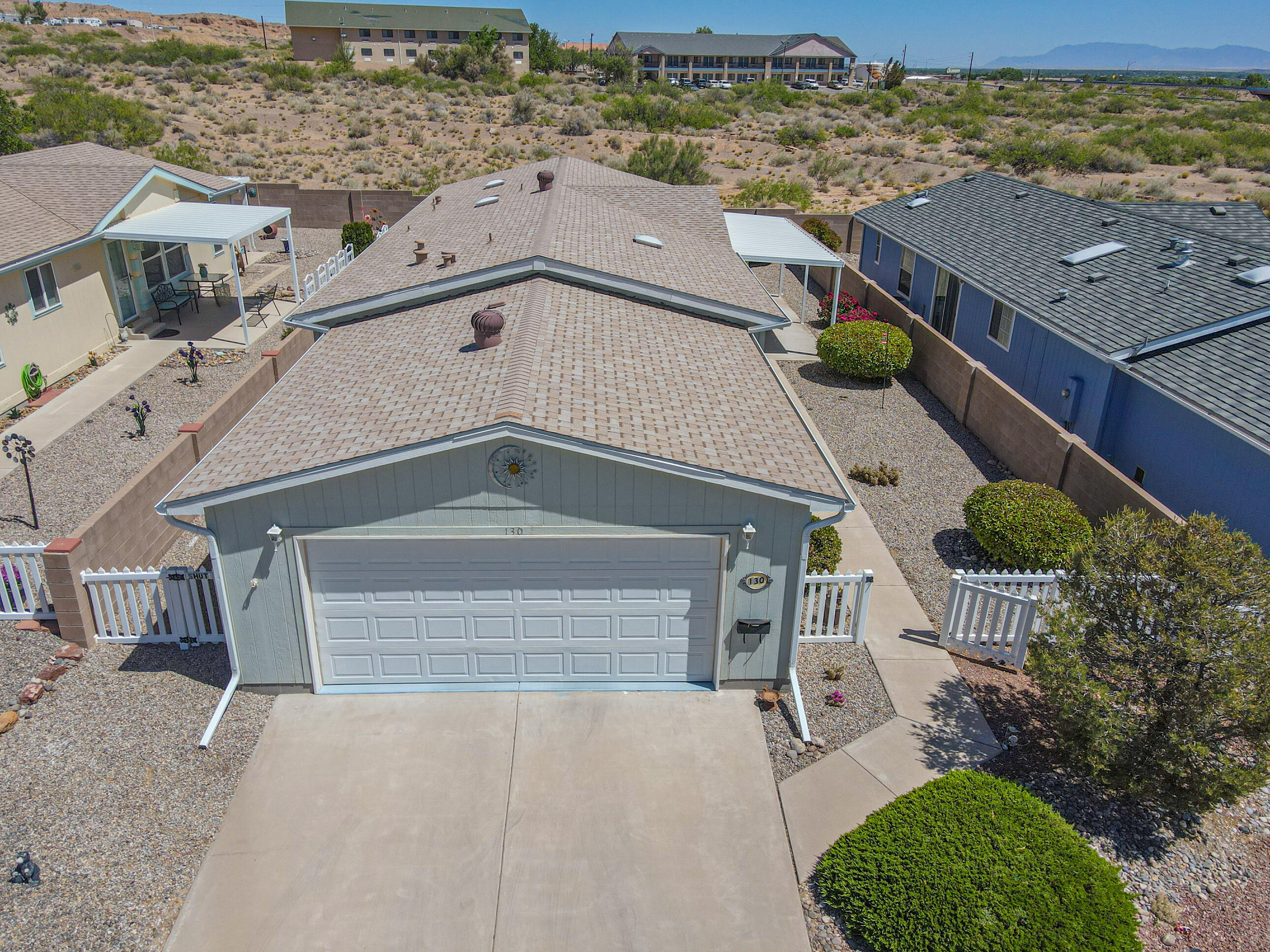 130 SUNRISE BLUFFS Drive