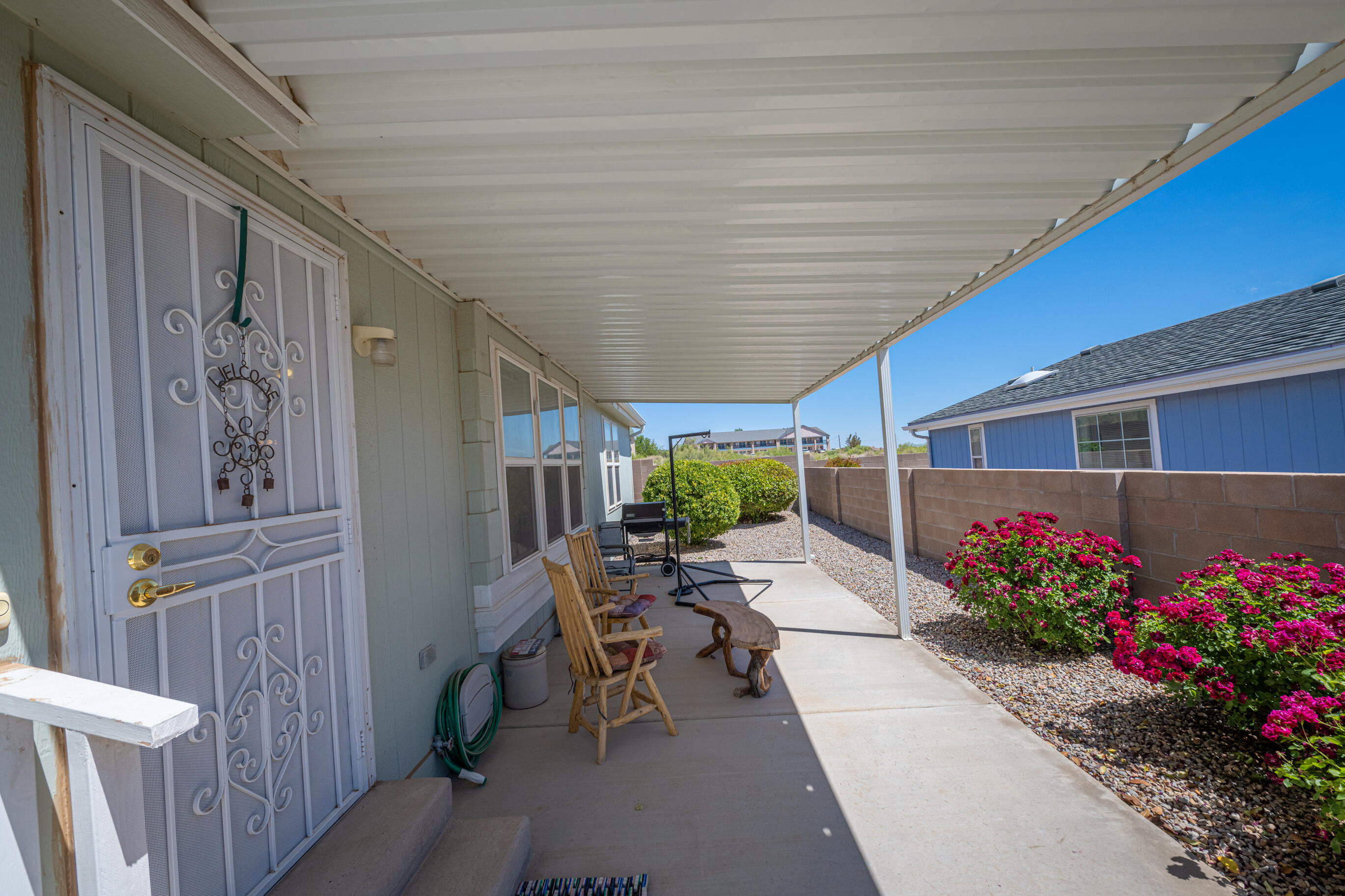 130 SUNRISE BLUFFS Drive