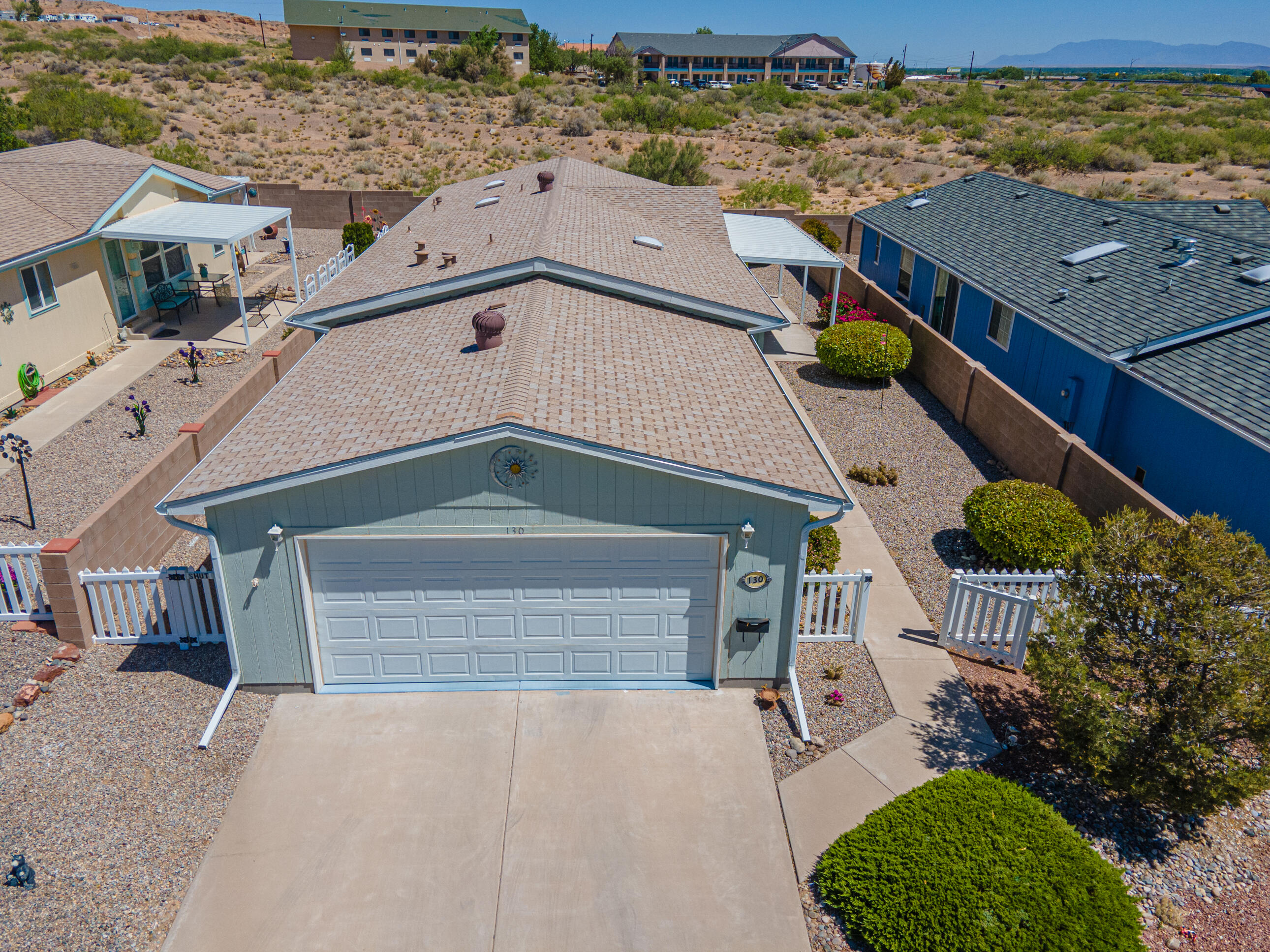 130 SUNRISE BLUFFS Drive
