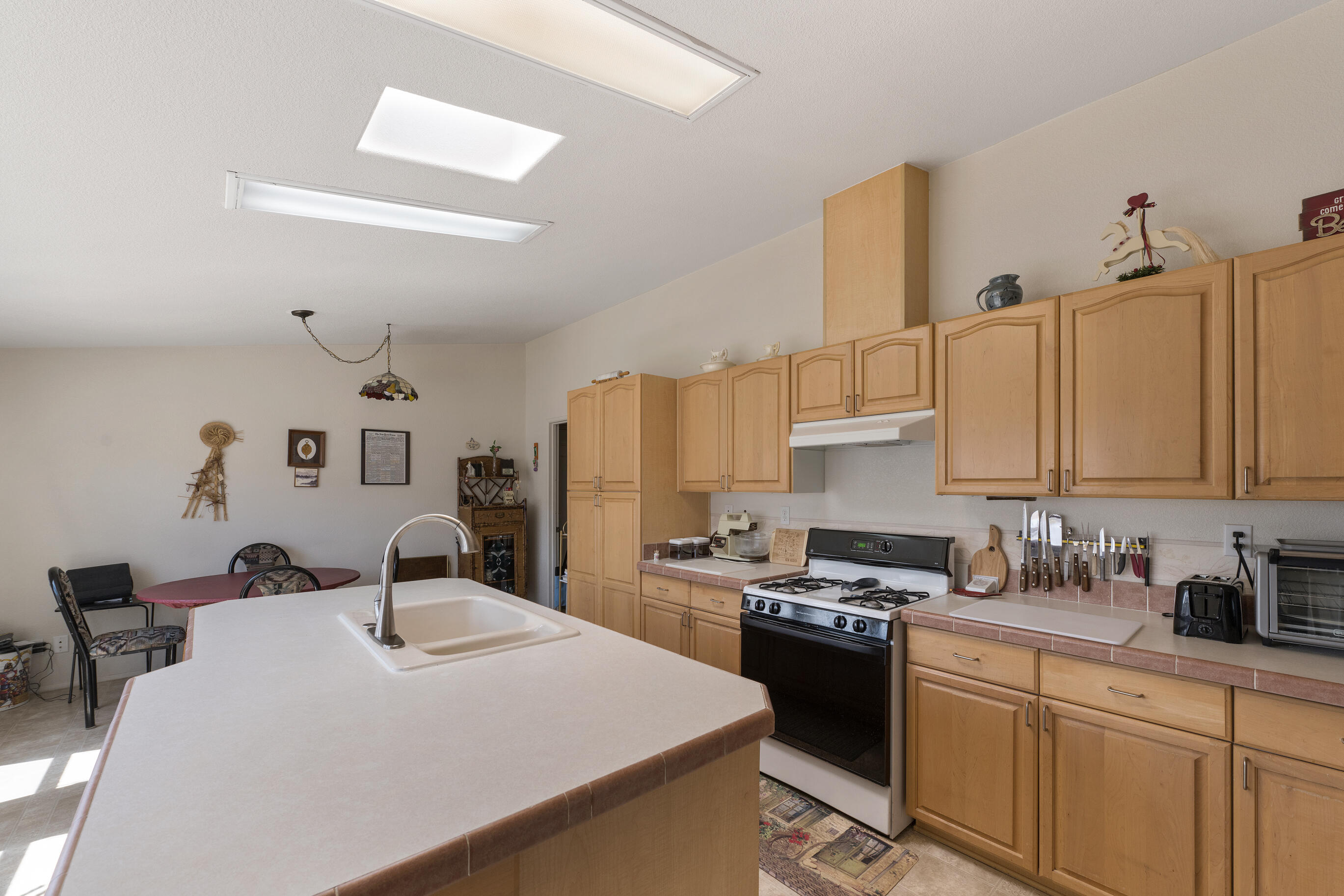 130 SUNRISE BLUFFS Drive