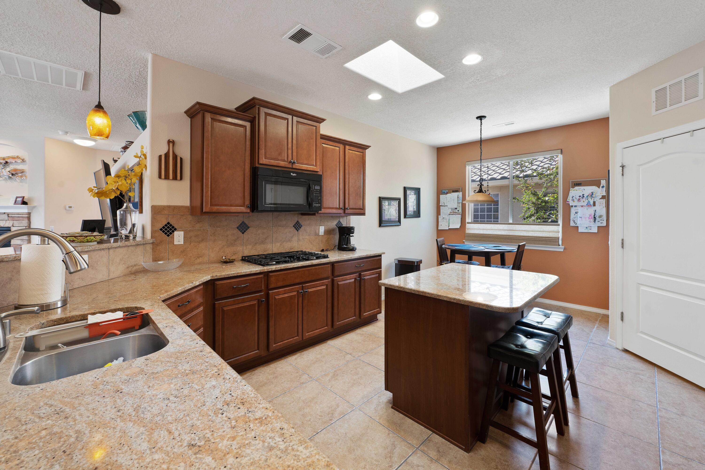 888 EVENING PRIMROSE Lane