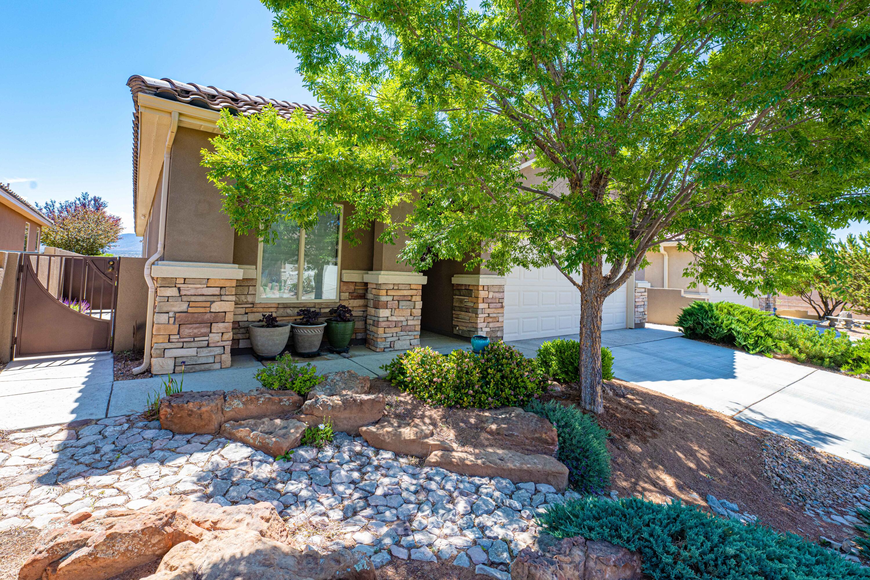 888 EVENING PRIMROSE Lane