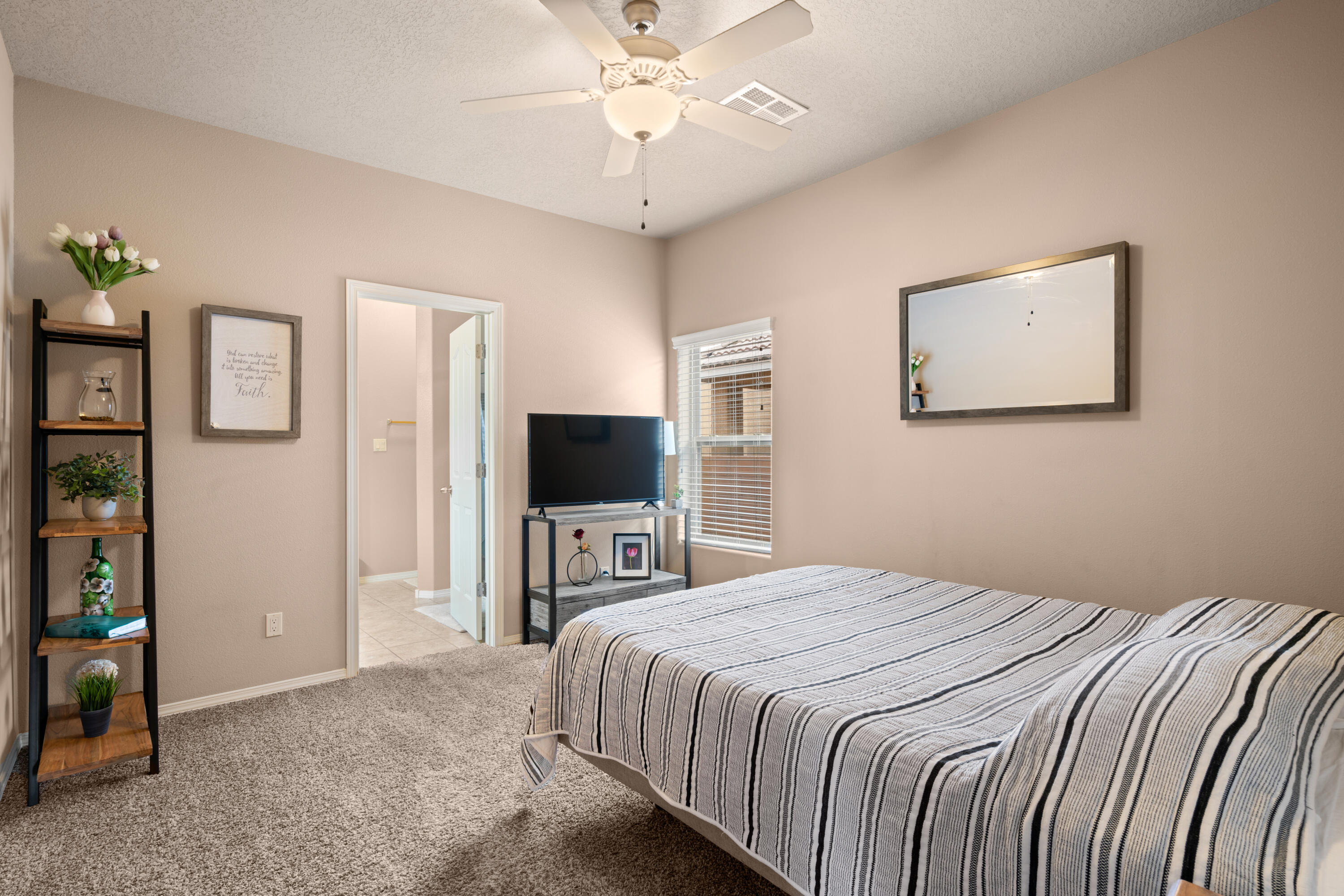839 VISTA PATRON Drive