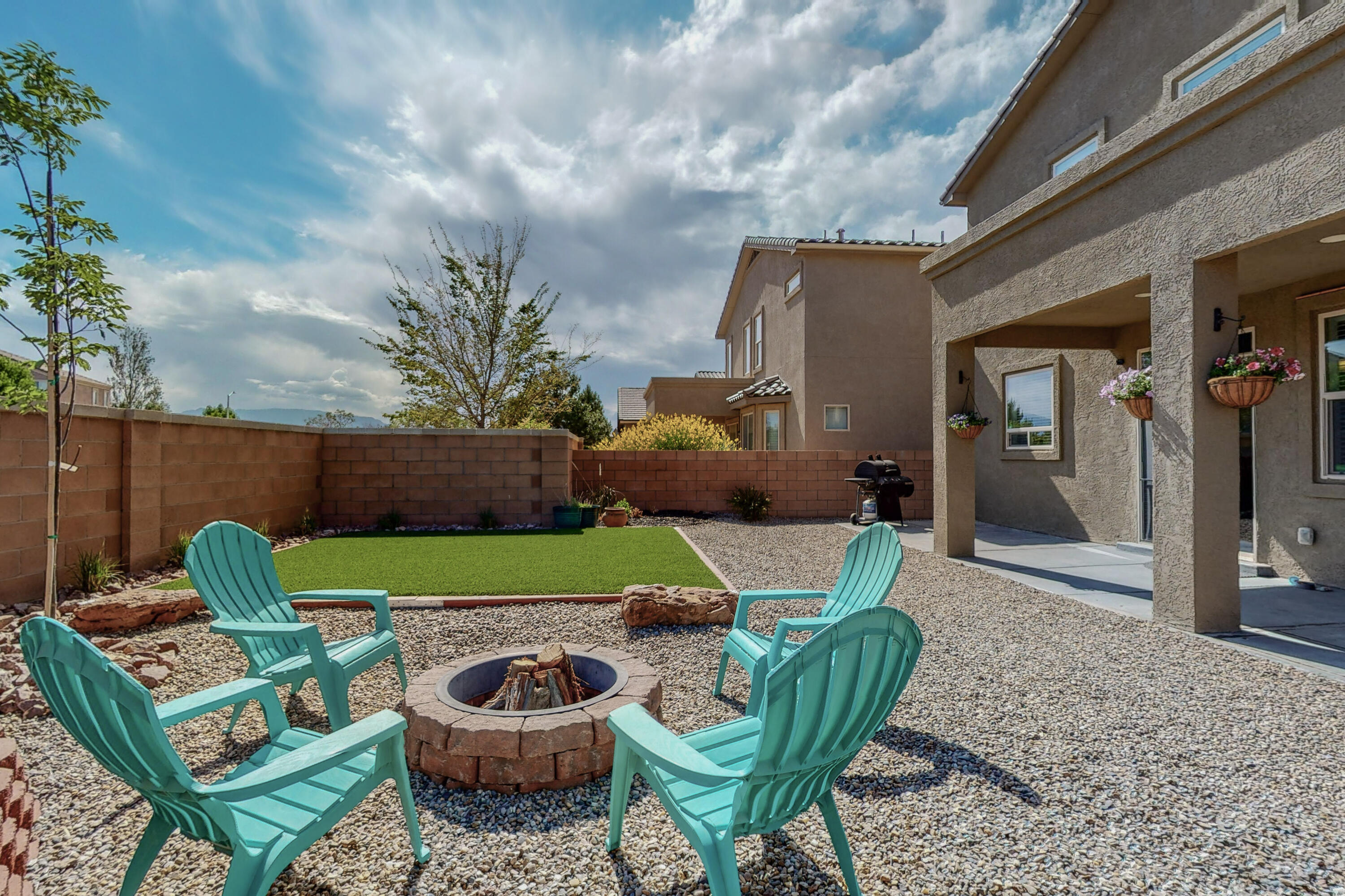 7067 TOMBSTONE Road NW