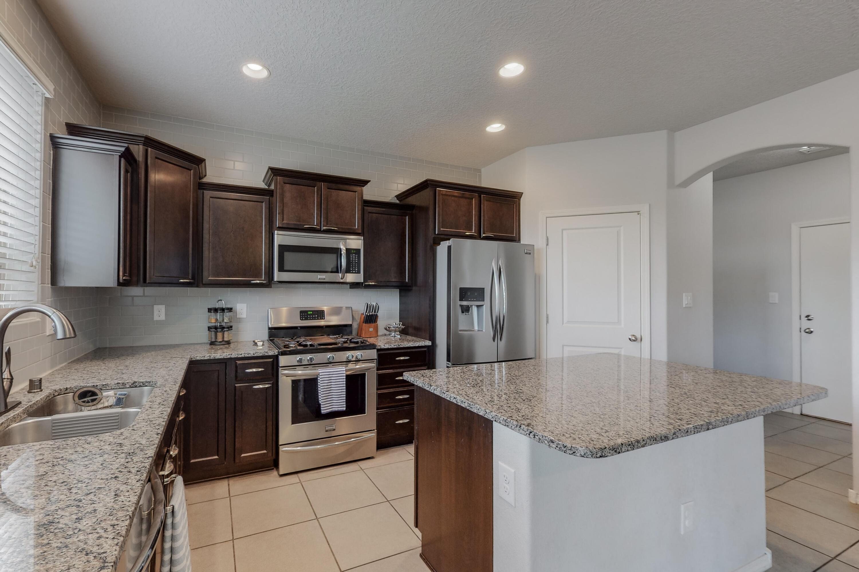 7067 TOMBSTONE Road NW