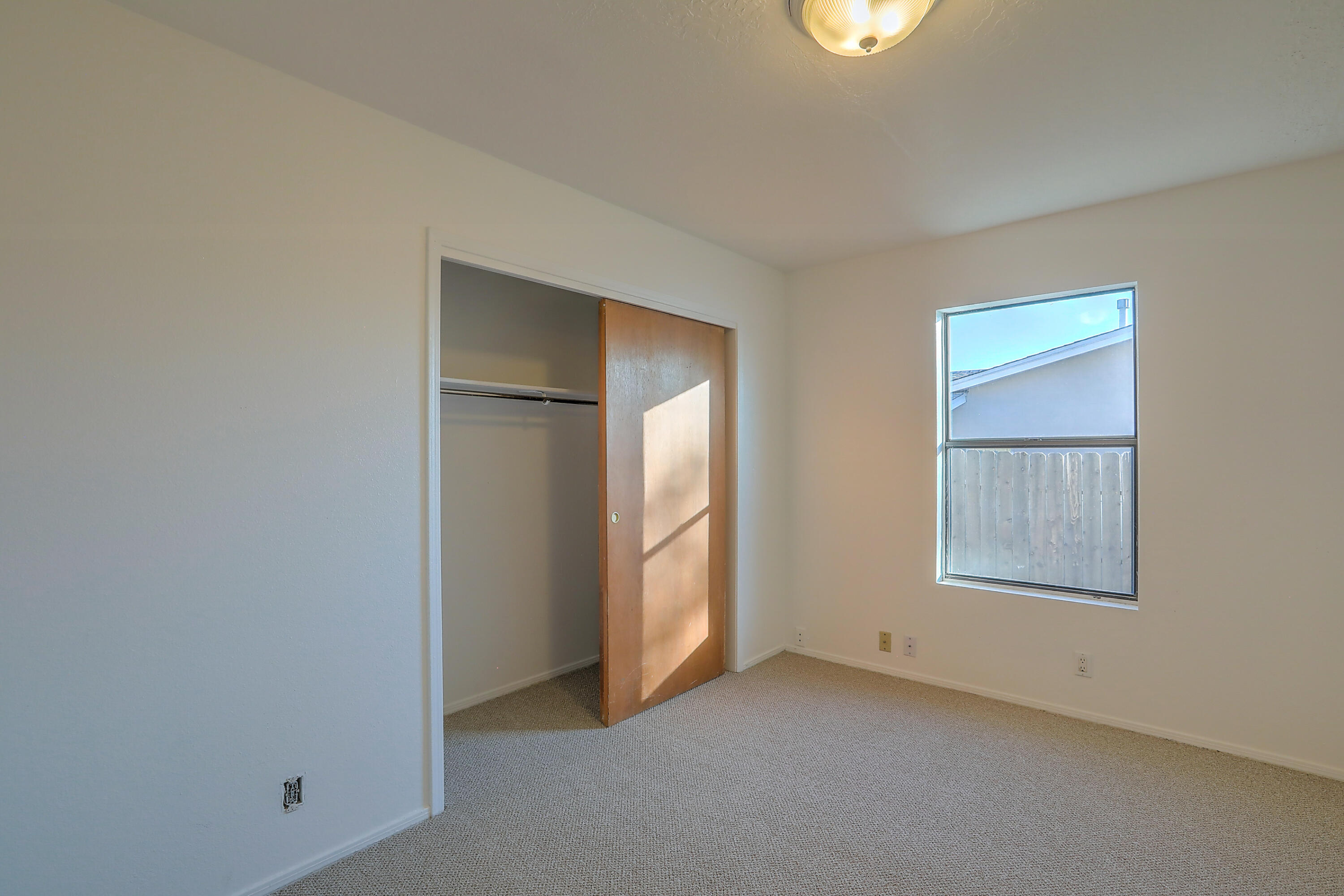 13005 MARBLE Avenue NE