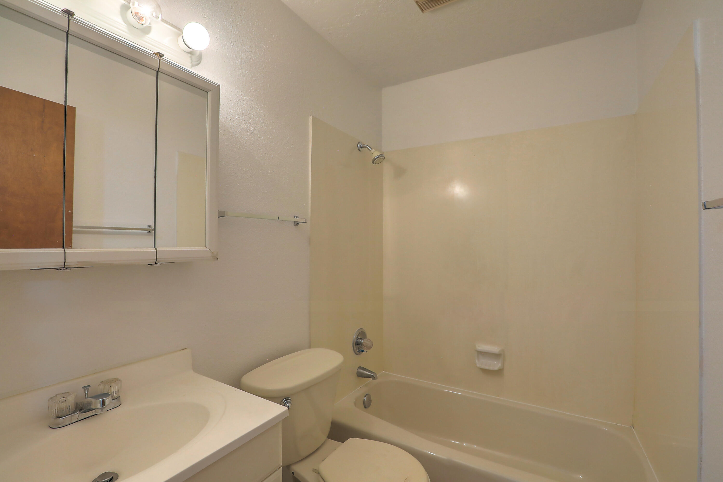 13005 MARBLE Avenue NE